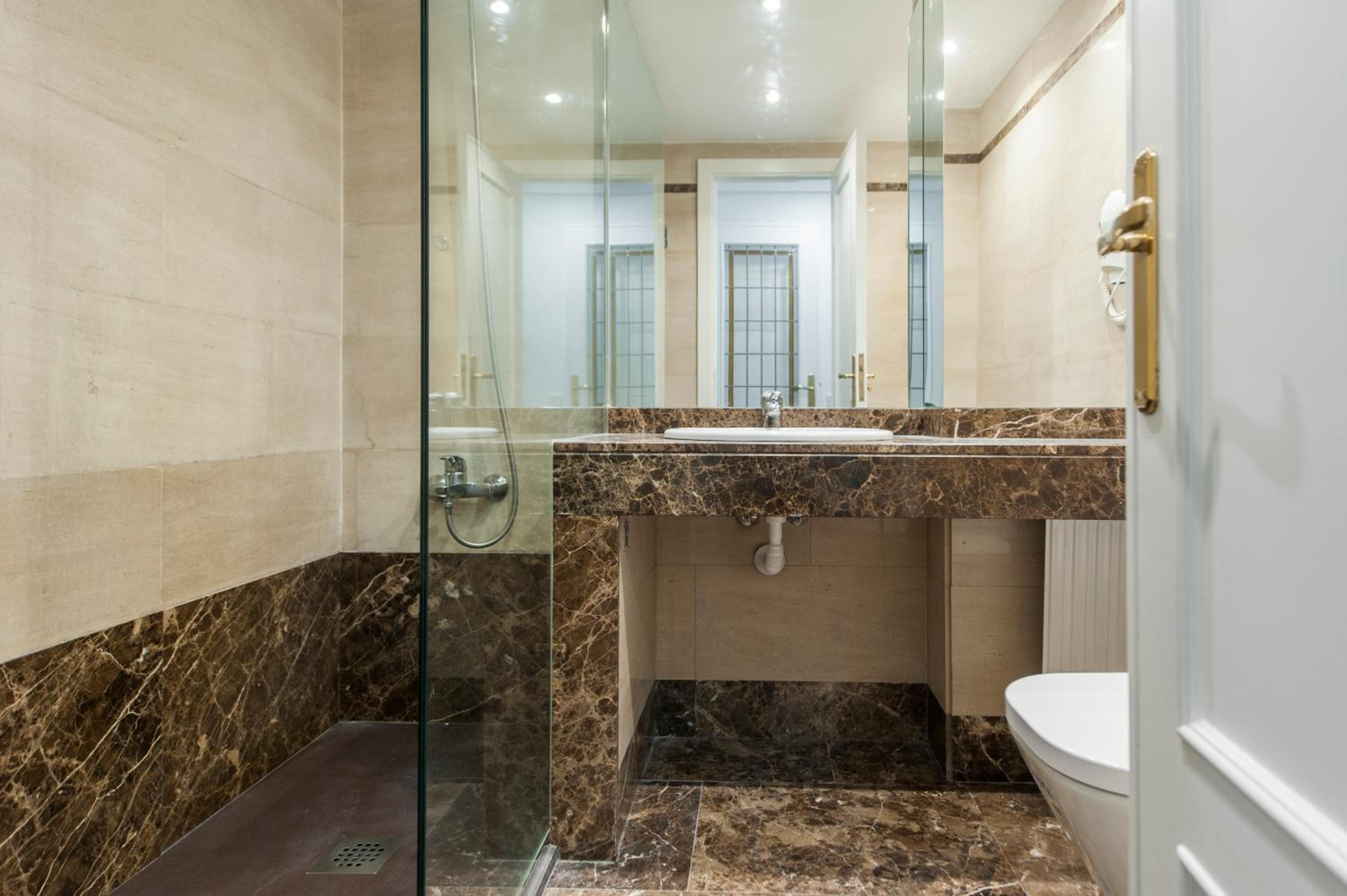 Apartamento con Estilo en Plaza España - Ubicación Premium