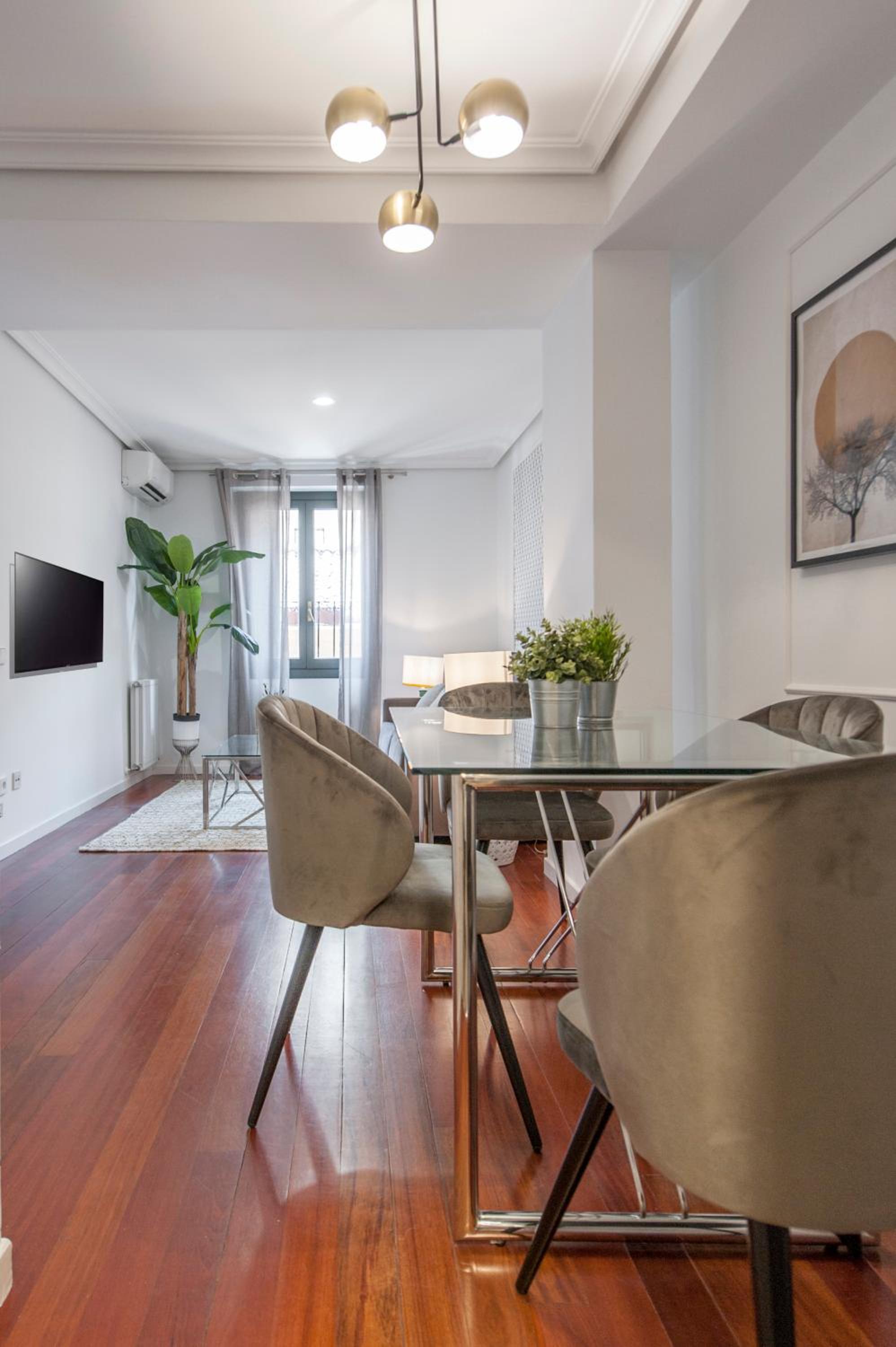 Apartamento con Estilo en Plaza España - Ubicación Premium