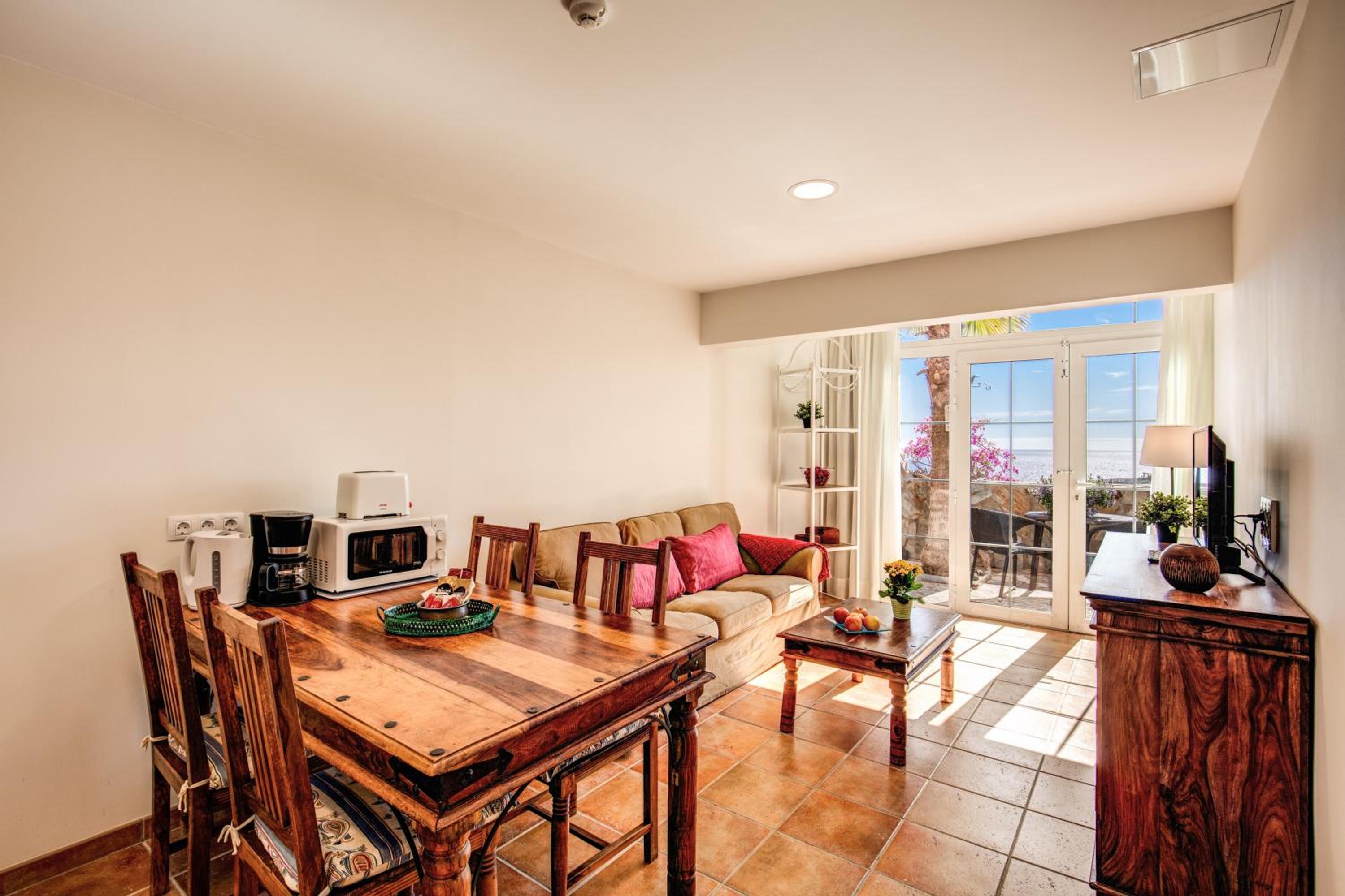 Granada I Apartments