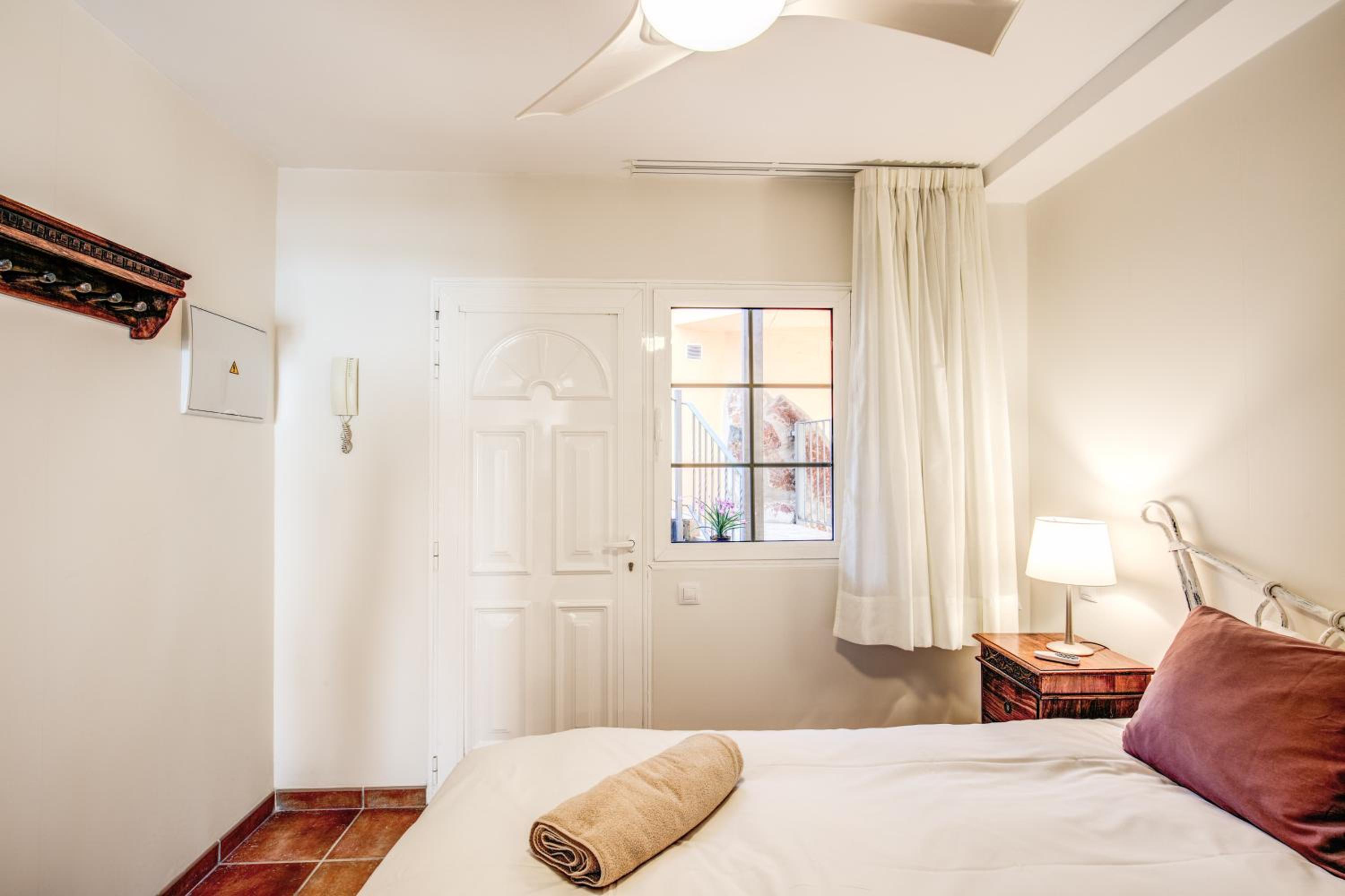Granada I Apartments