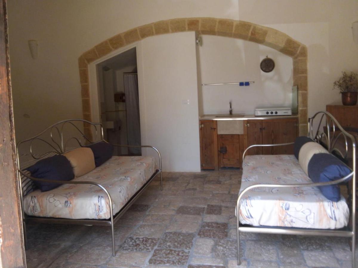 Ampio monolocale in villa a due passi dal mare photo 5