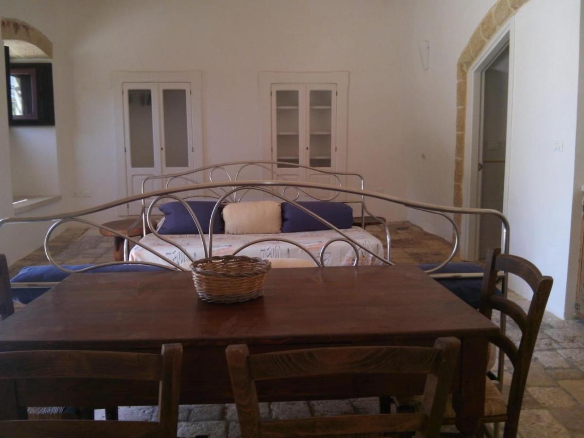 Ampio monolocale in villa a due passi dal mare photo 3