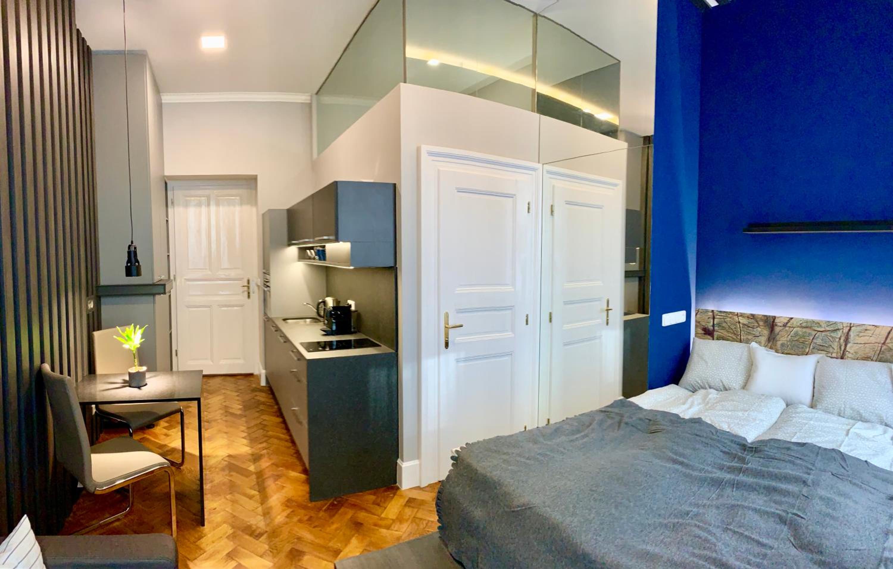 Holec Apartments