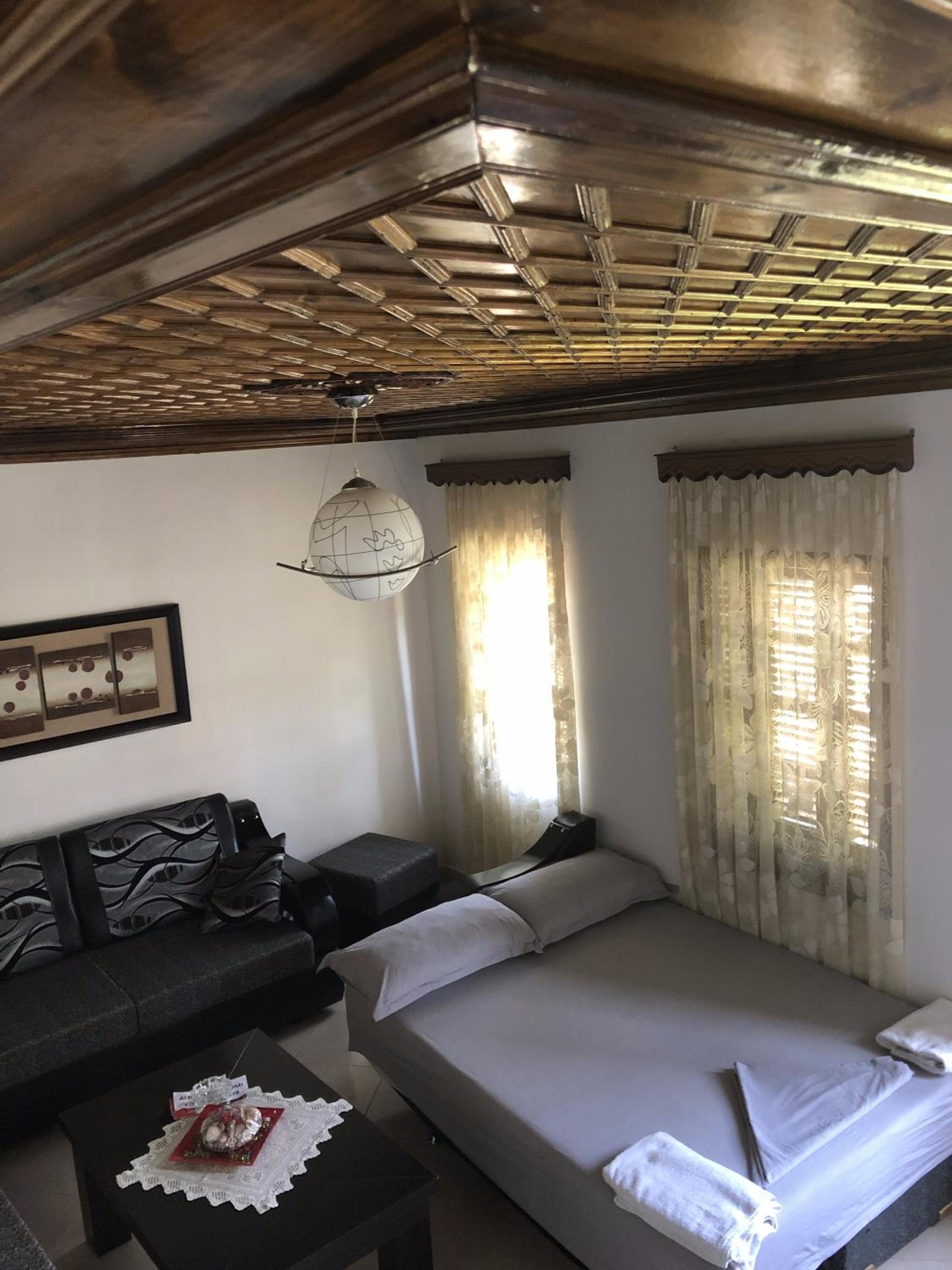 Tomor Shehu Guest House