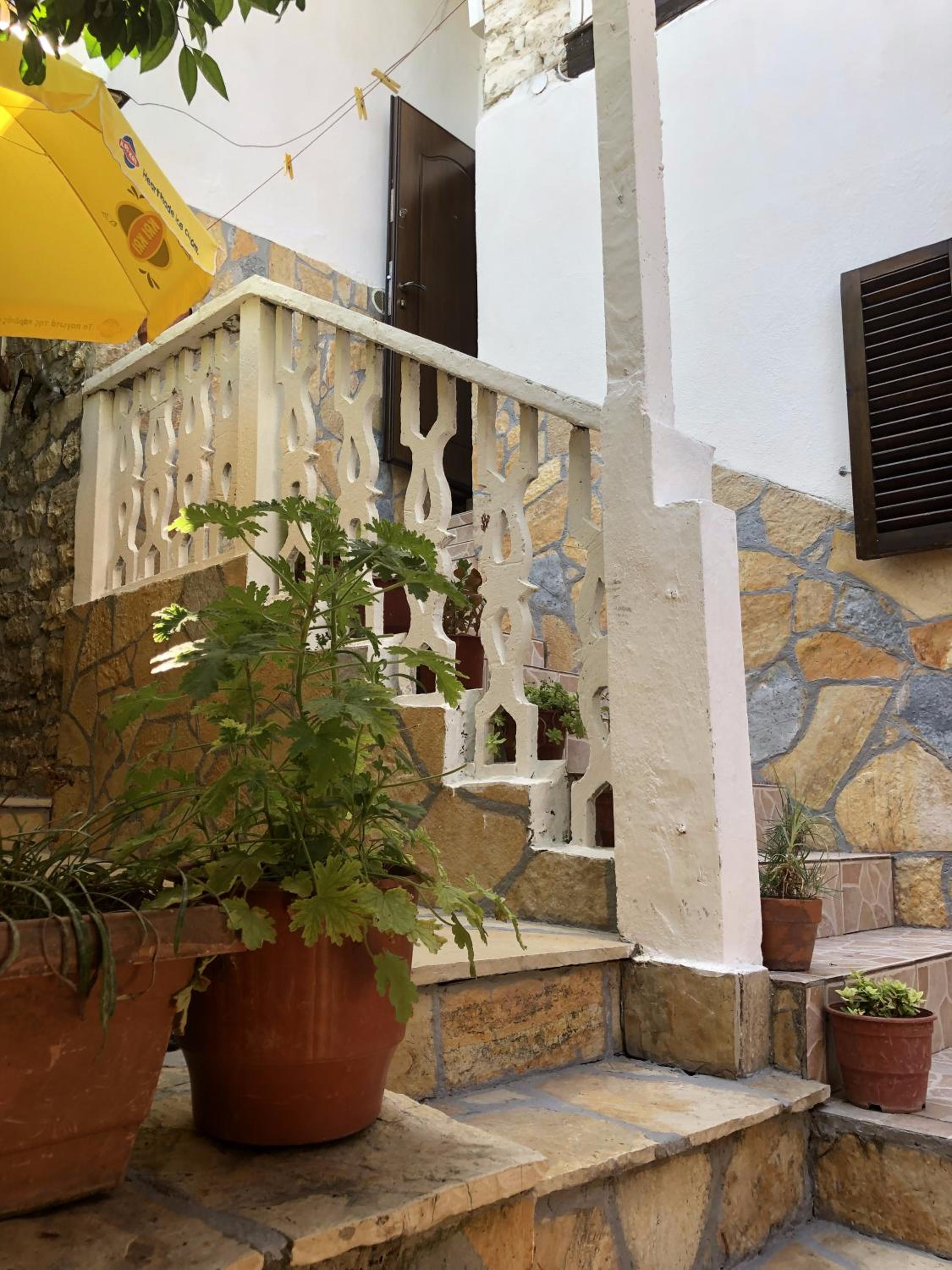Tomor Shehu Guest House