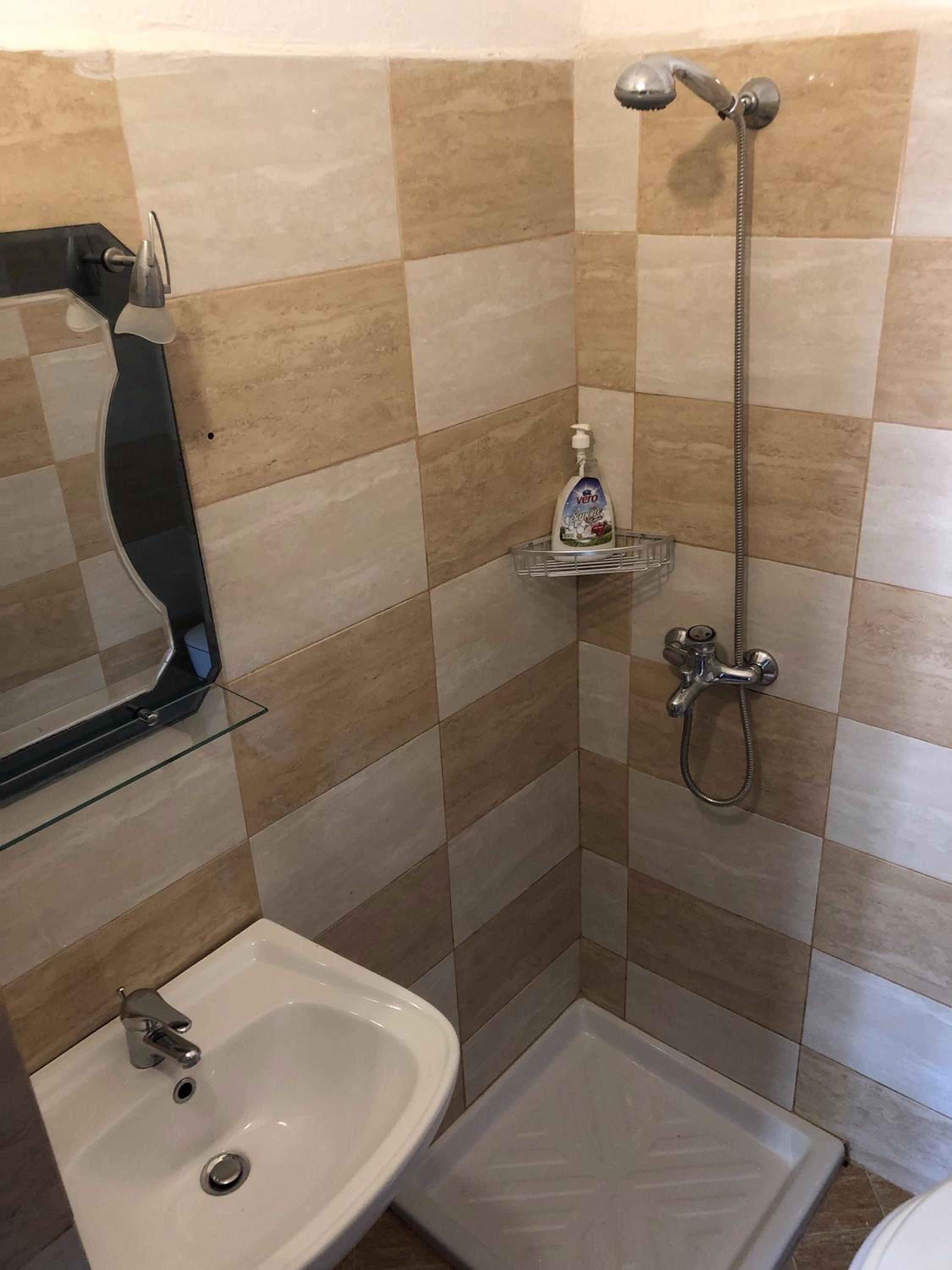 Tomor Shehu Guest House