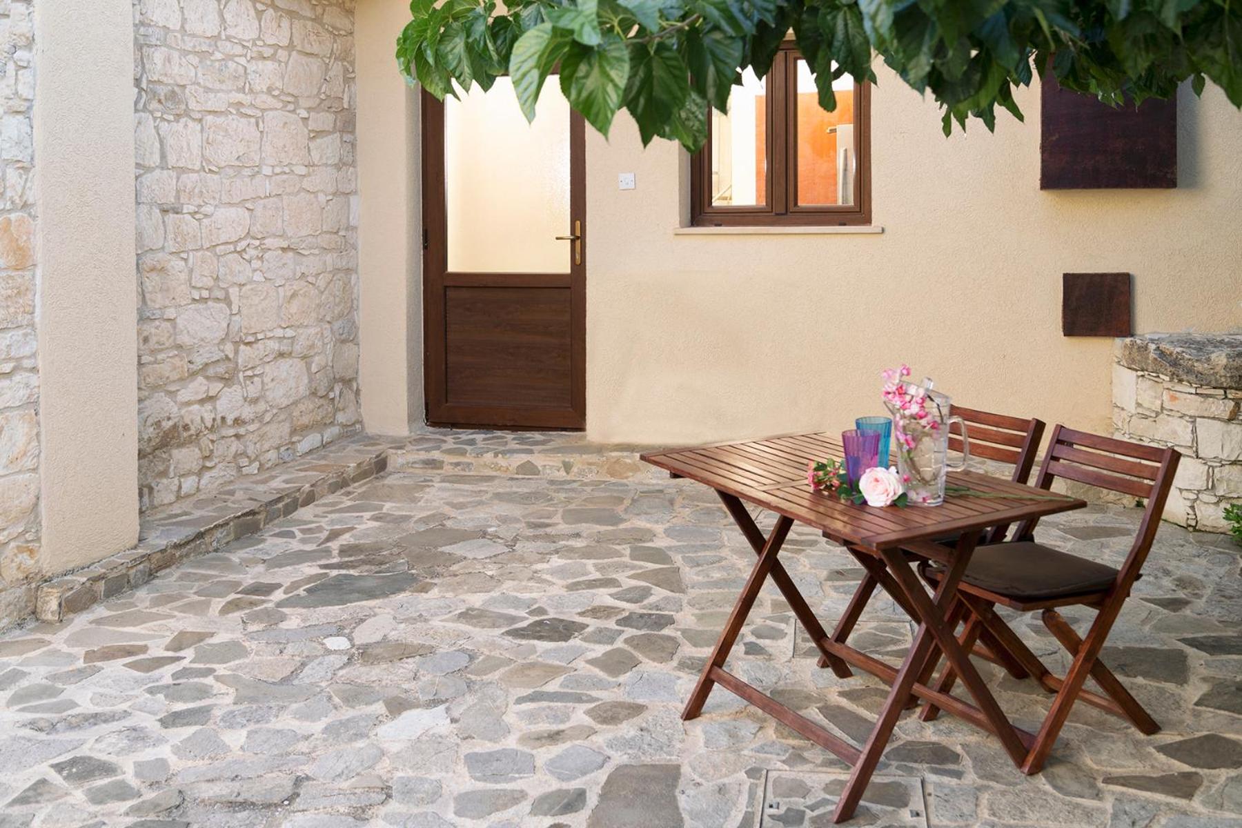 Salamiou Stone House