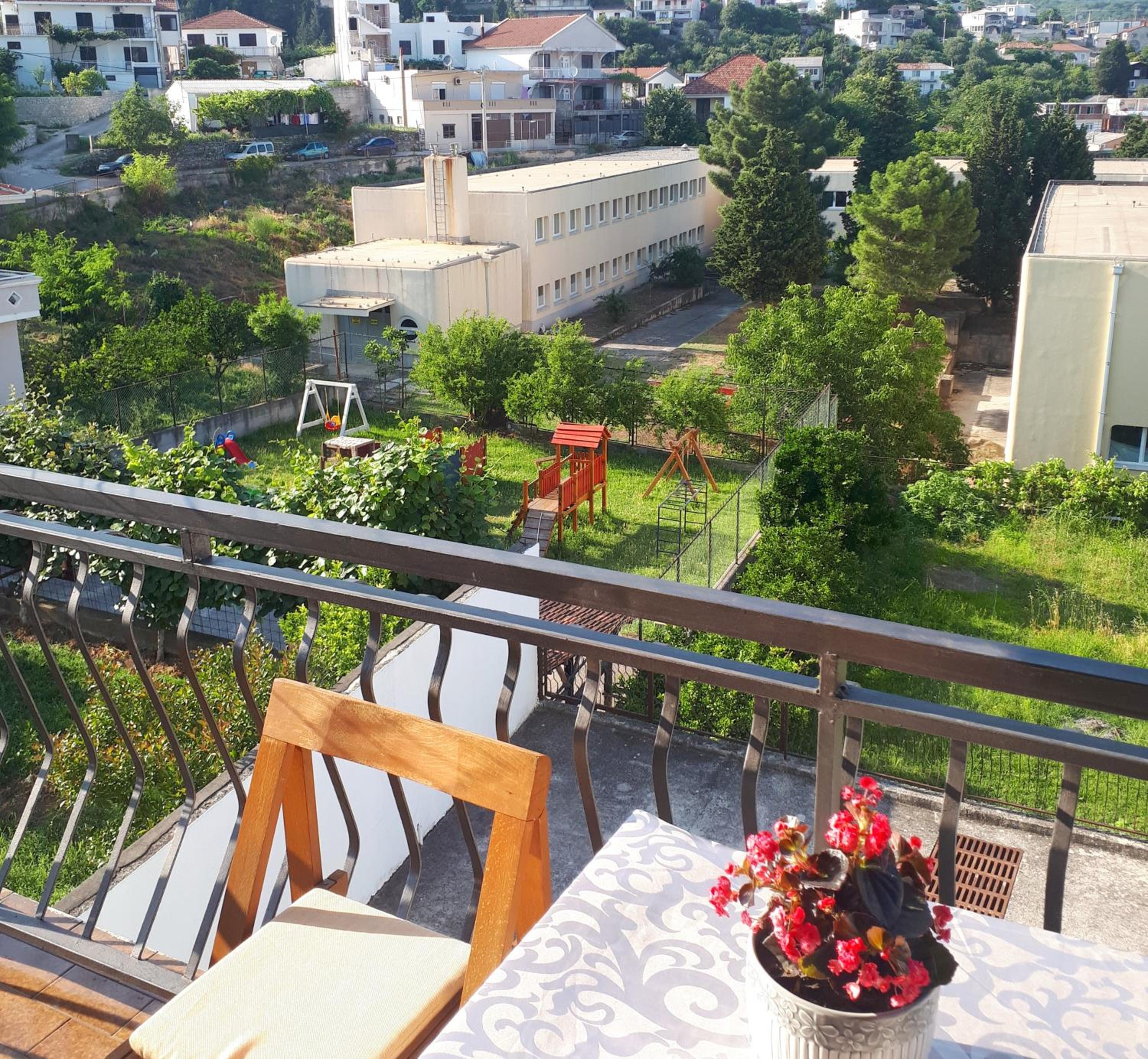 Guesthouse DONA