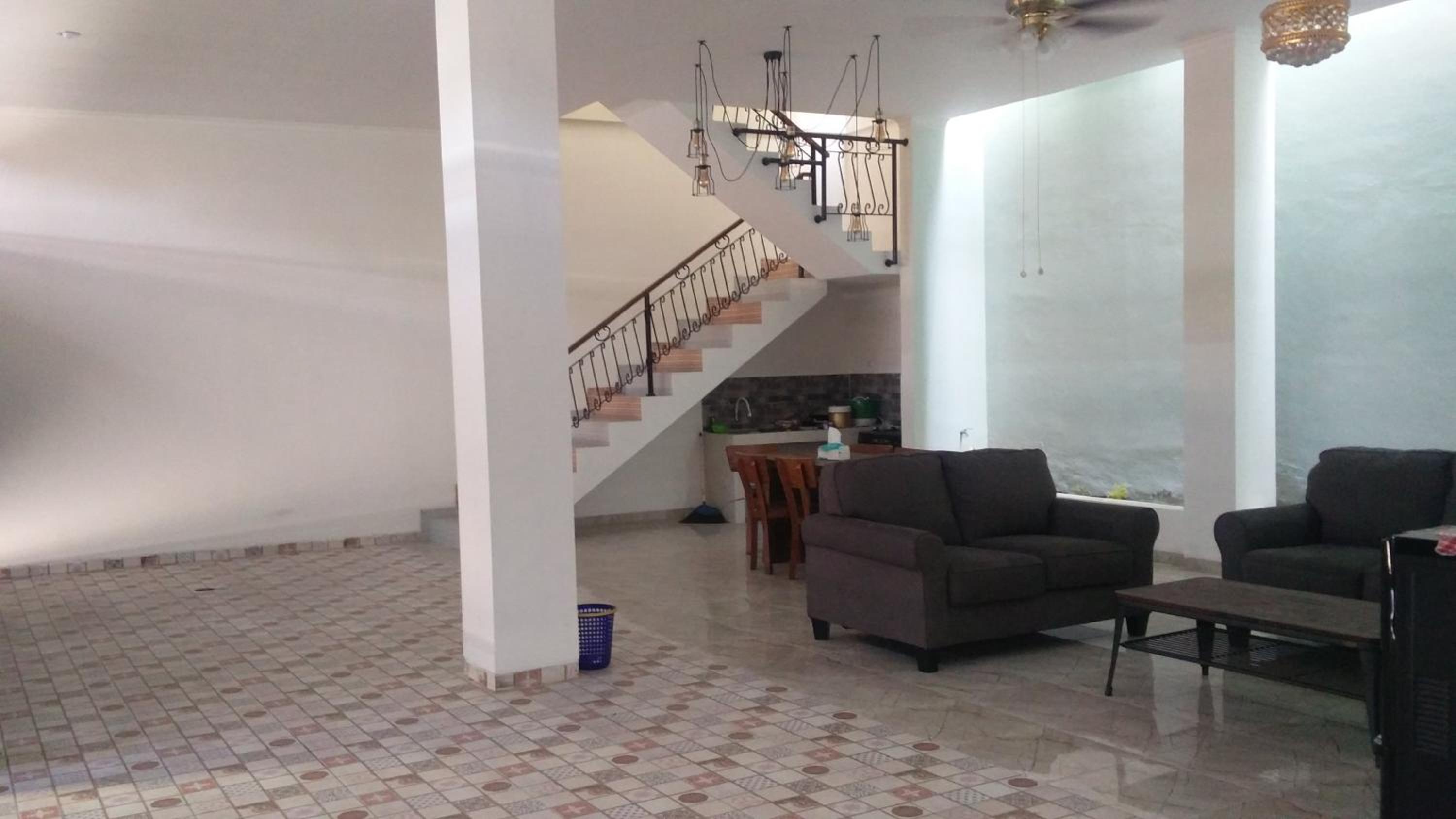ZG Homestay Solo, Sumber - 10