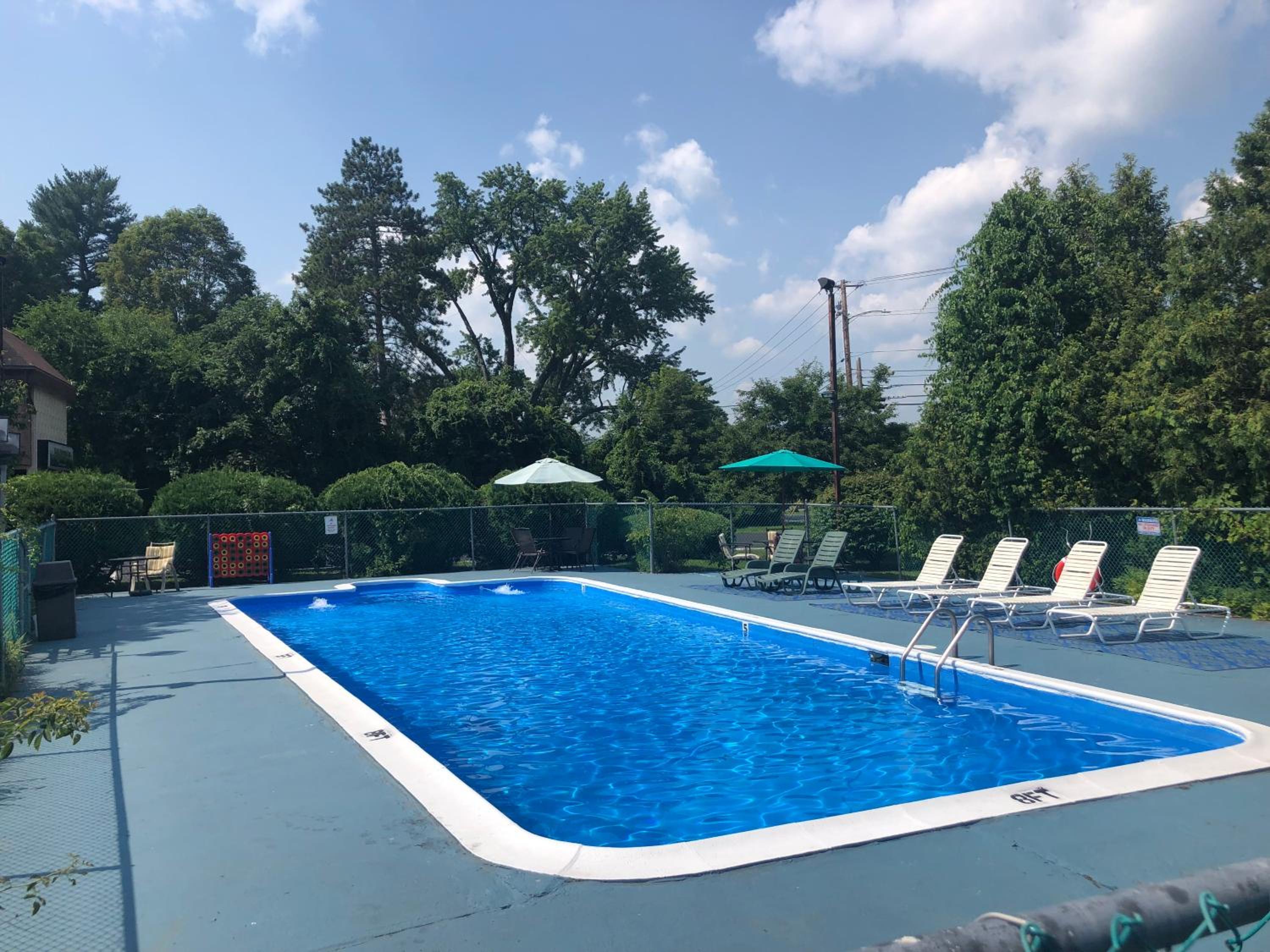 Brattleboro Vacations - The Black Mountain Inn - Property Image 40