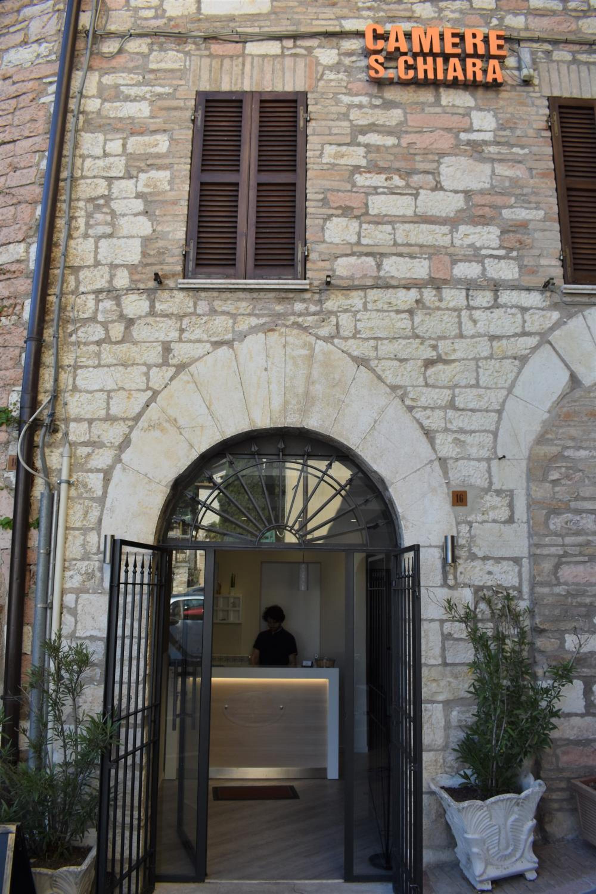 Photo 6