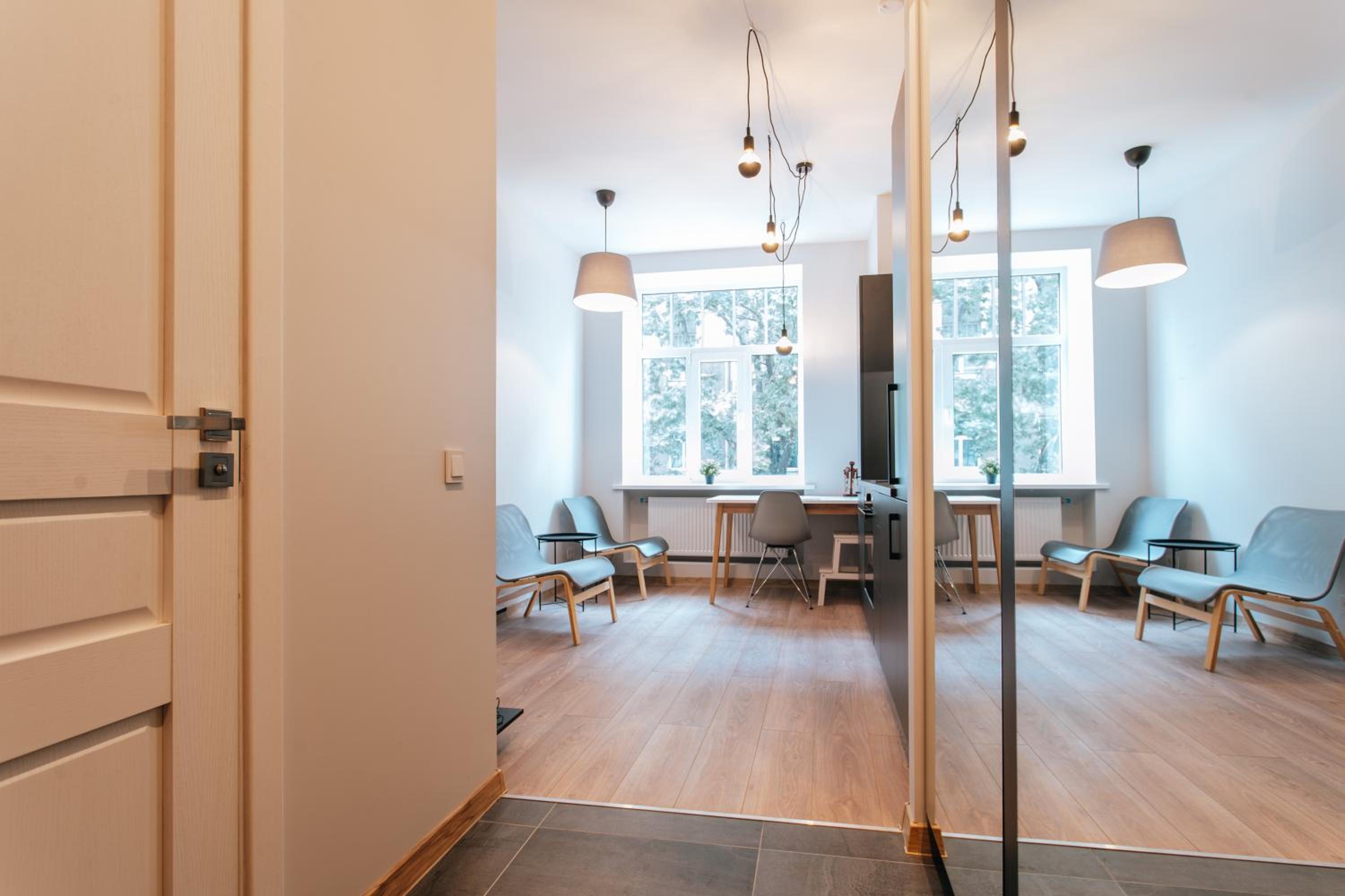 Central Comfort at Hanzas Residence, stay near Cafes, Bars, Museums & Esplanade view 2