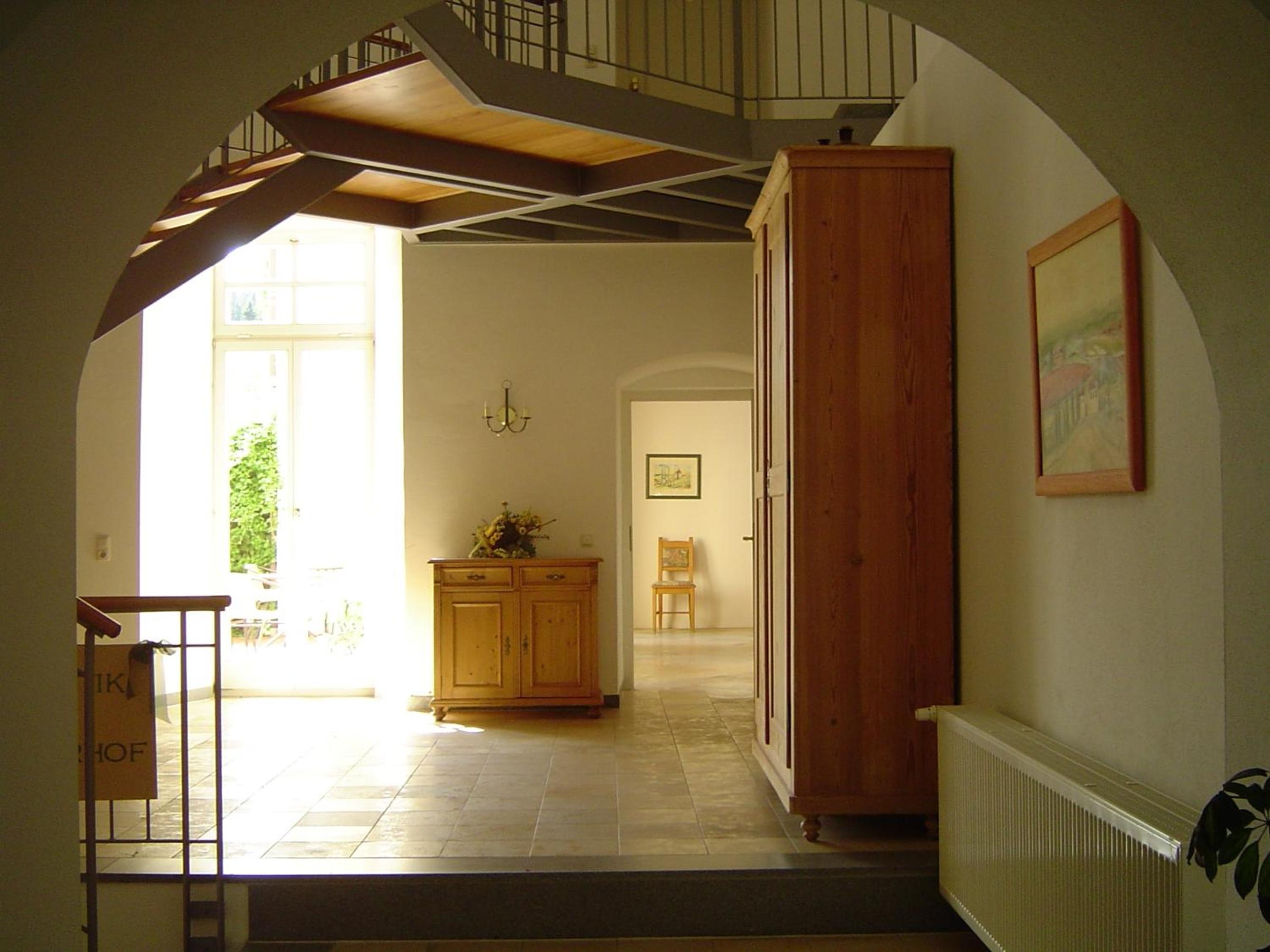 Photo 33