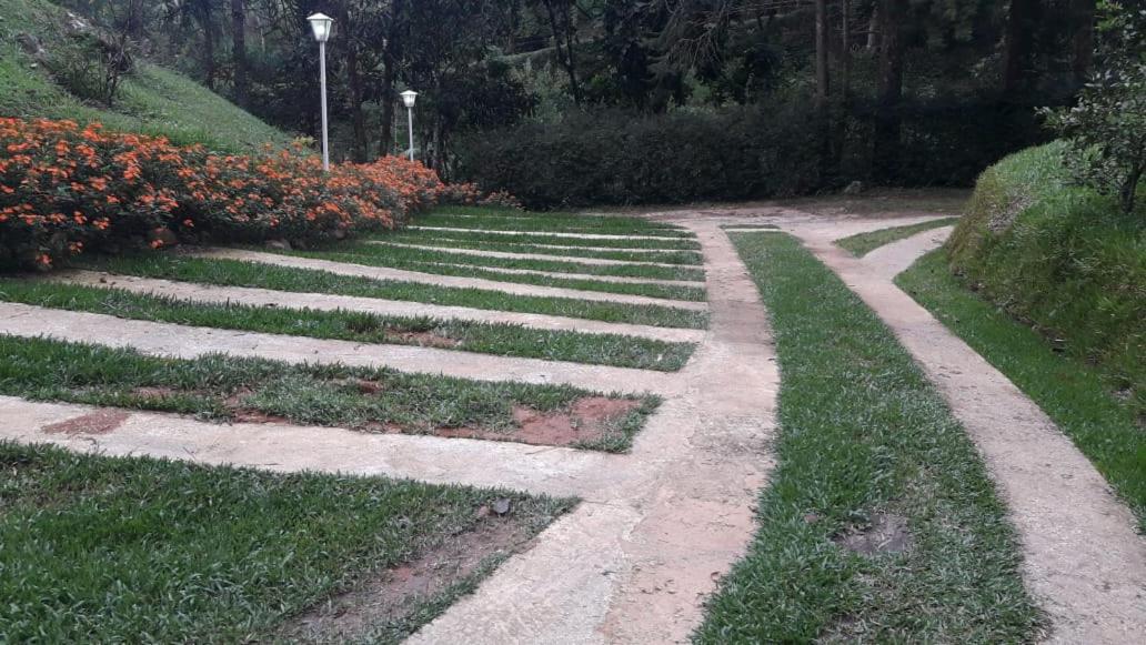 Sitio Recanto da Paz Chalés - casa e chalé para temporada