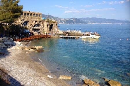 Portofino Seaview Apartment, 50 meters from the beach, free parking, air conditioning view 5