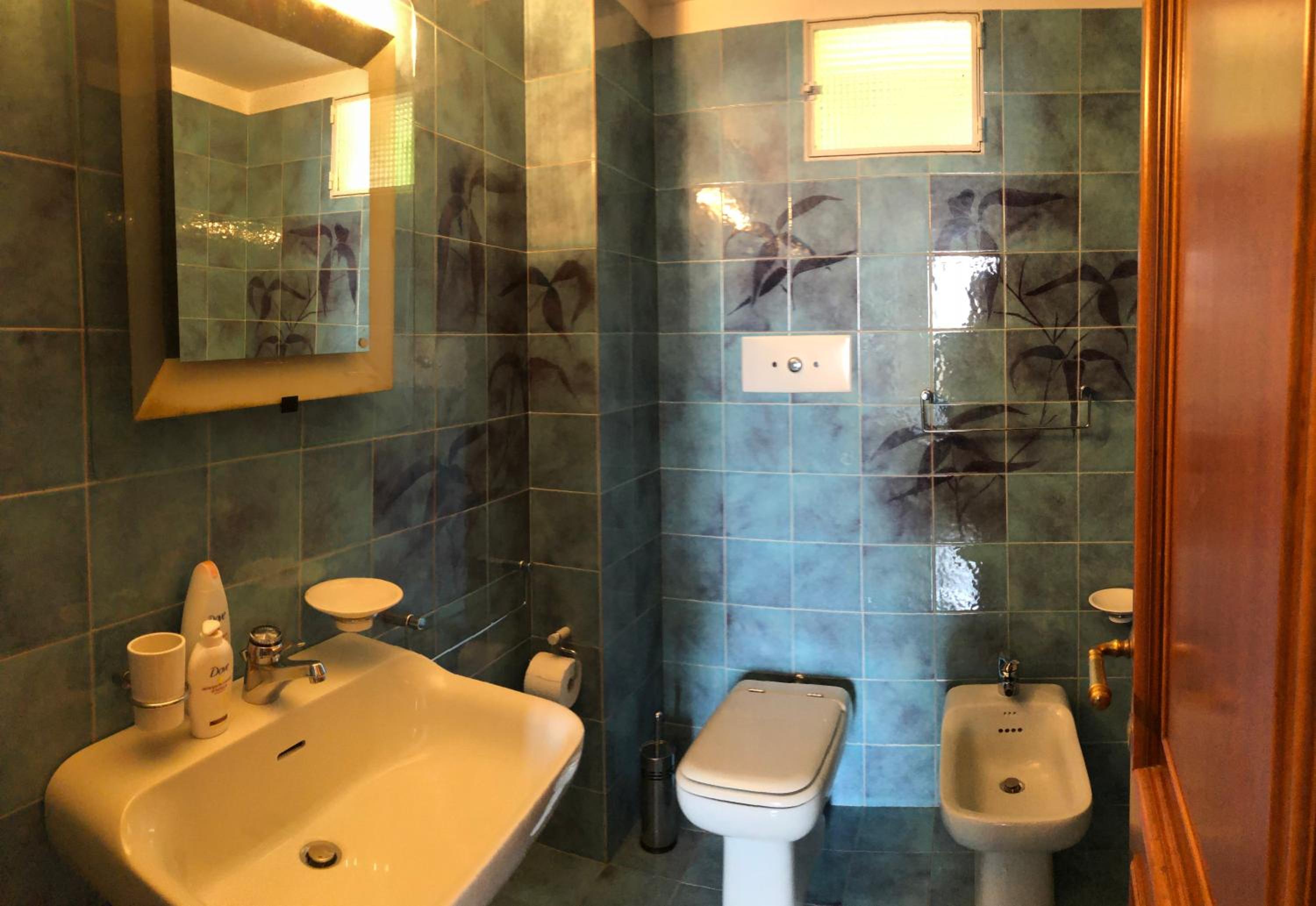 Portofino Seaview Apartment, 50 meters from the beach, free parking, air conditioning view 3