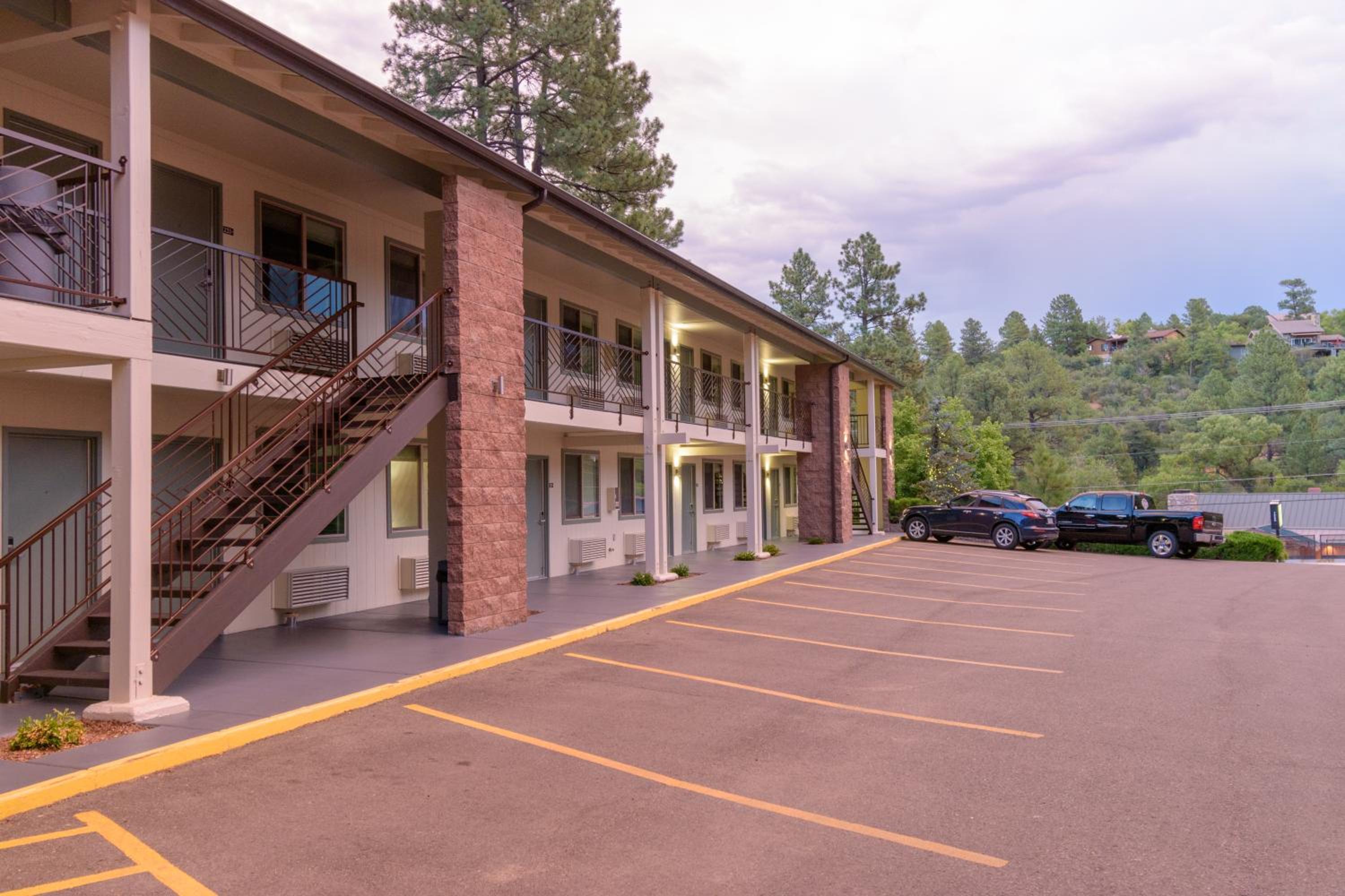 Prescott Vacations - Days Inn by Wyndham Prescott - Property Image 30