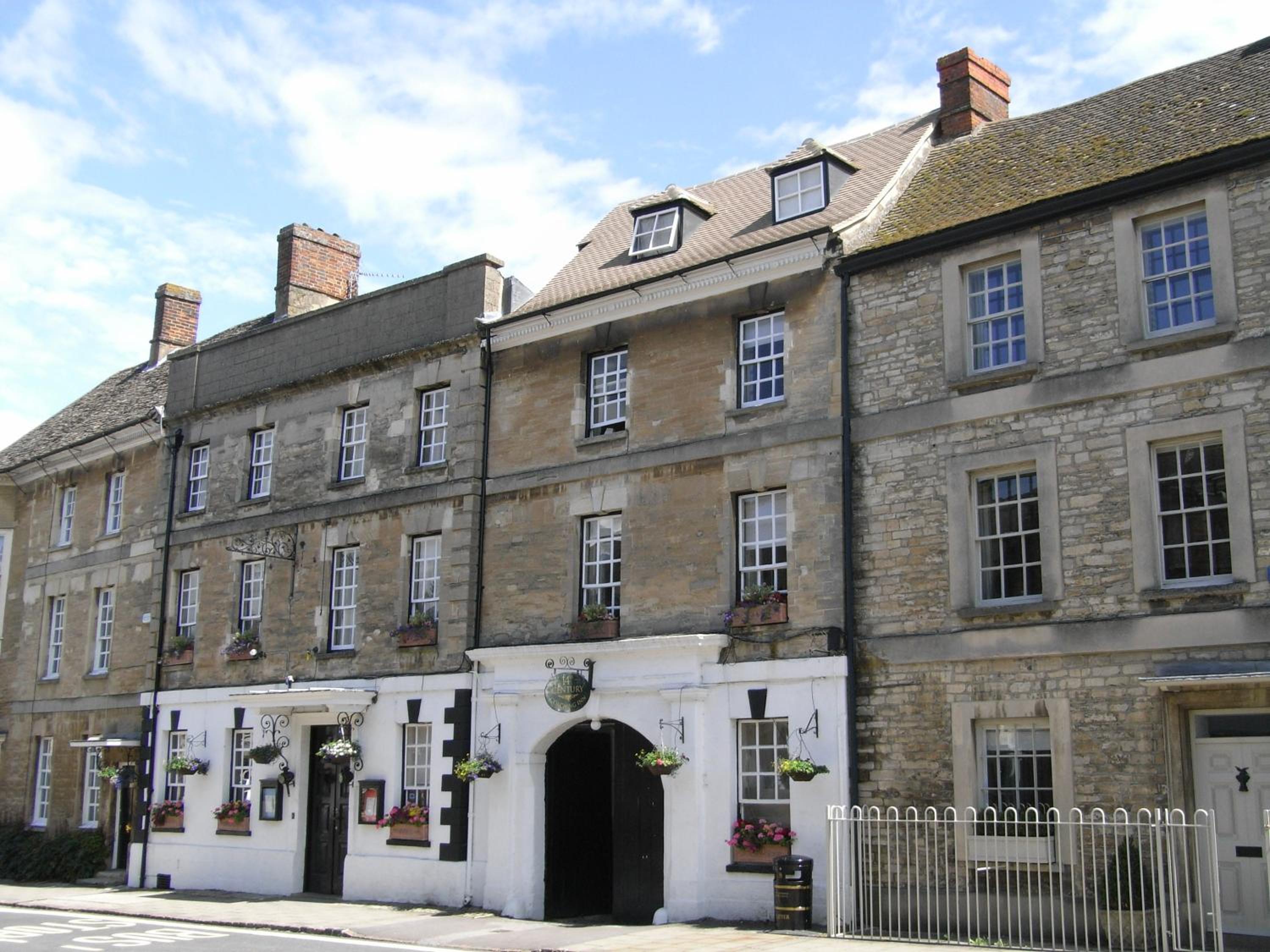 Hotel Marlborough Arms - Image 1