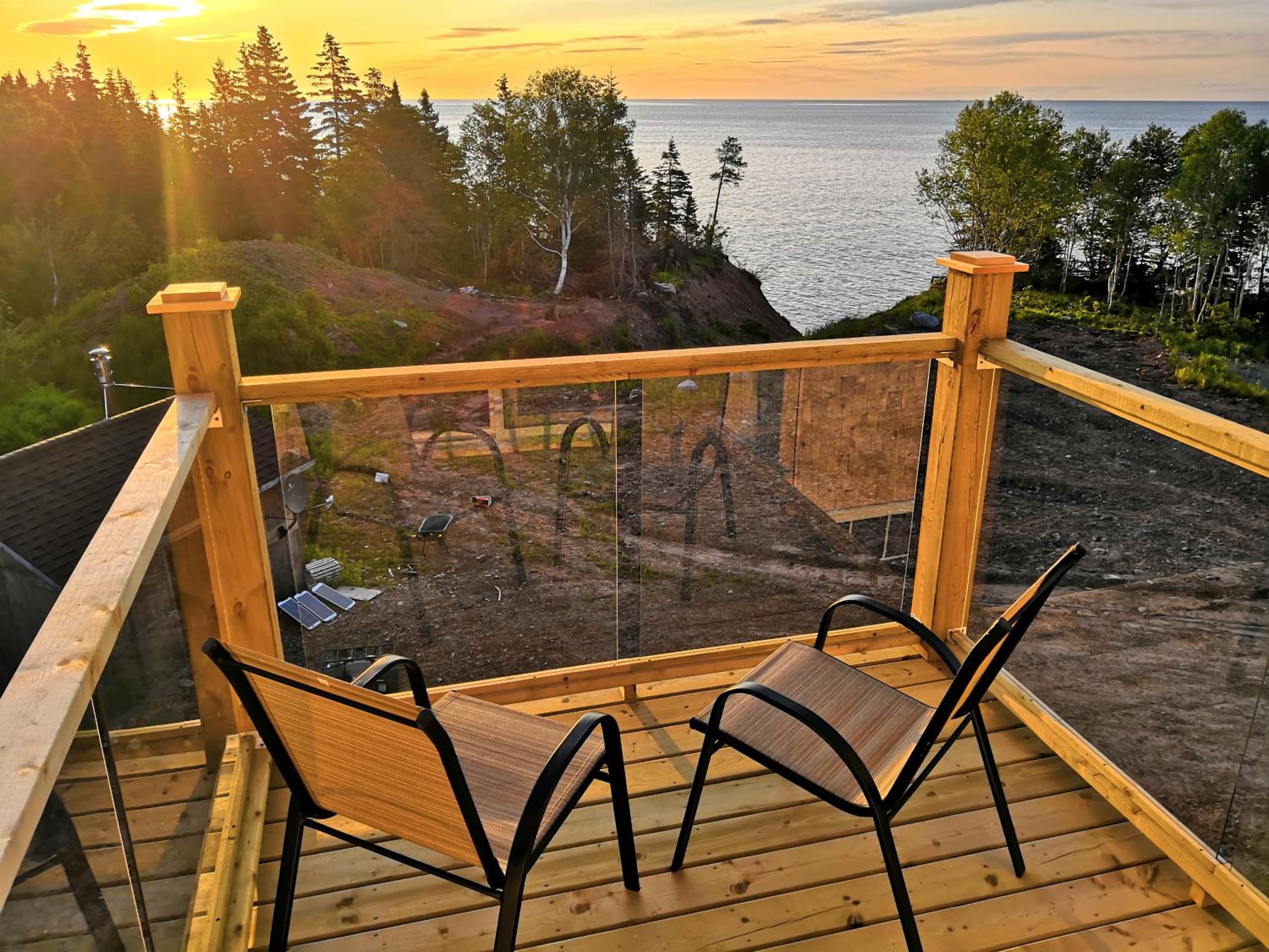 North Shore Retreat - OFF-GRID - OCEANfront view 2