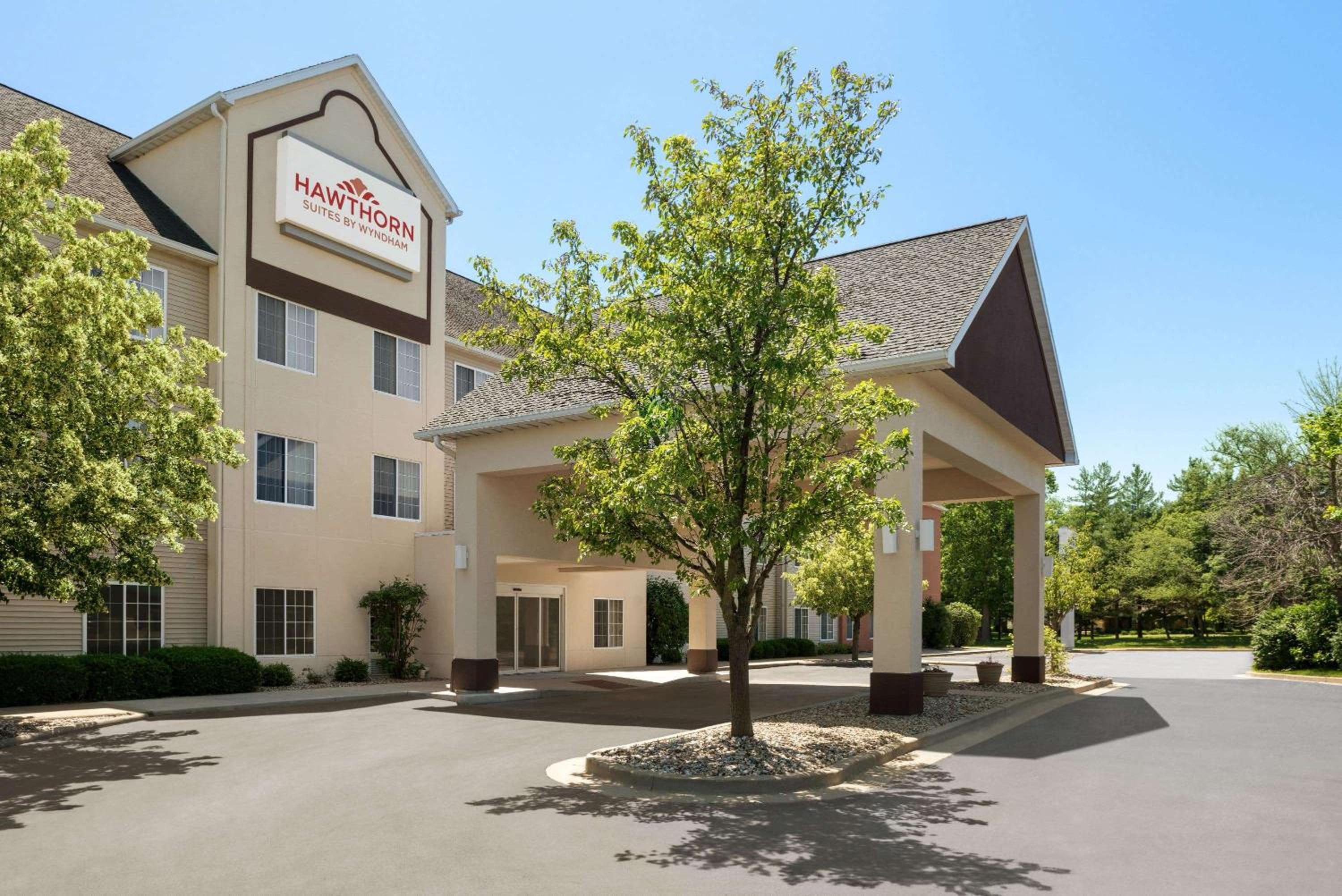 Forsyth Vacations - Hawthorn Extended Stay by Wyndham Decatur - Property Image 3