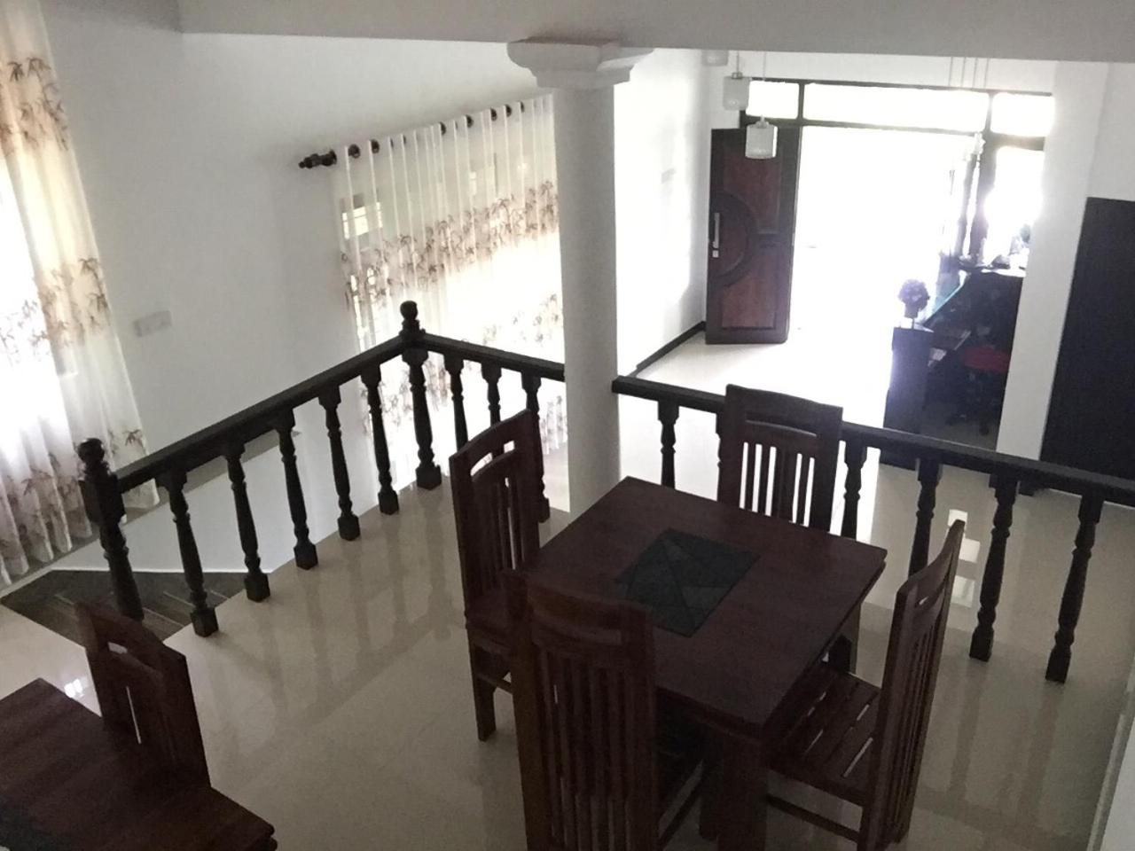 Kandyan Lounge