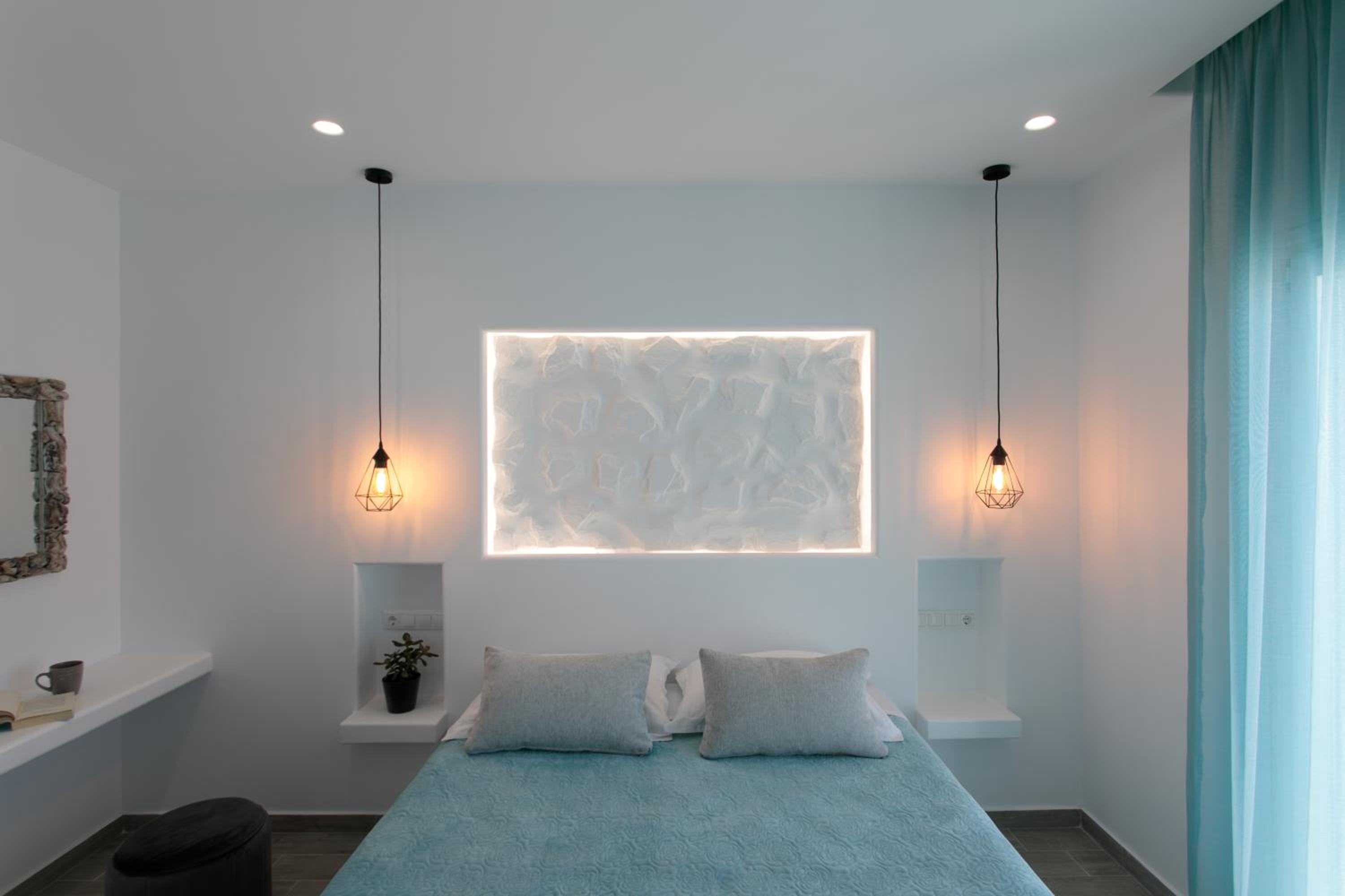 Iades Studios & Apartments