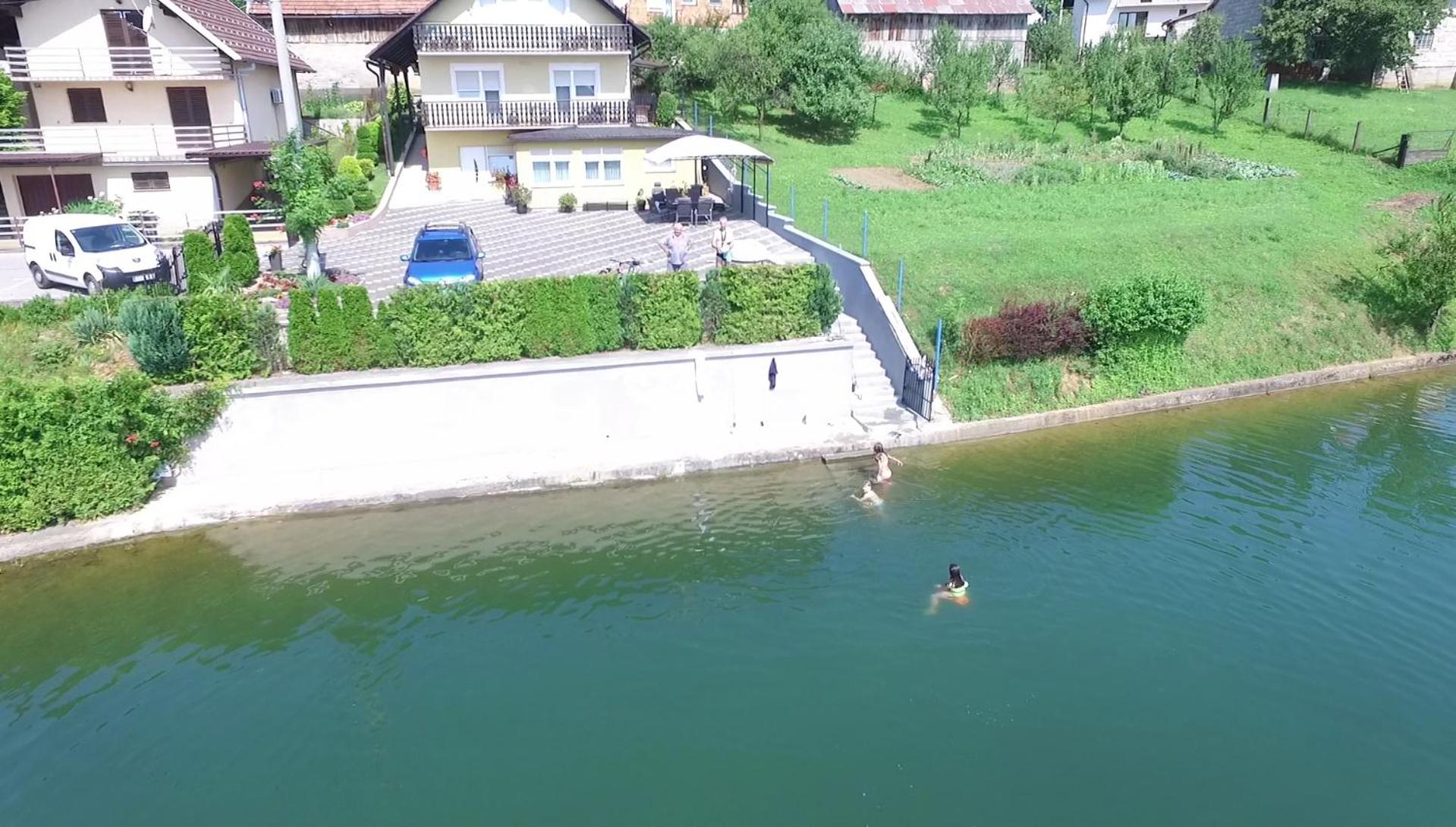 Apartments Miše