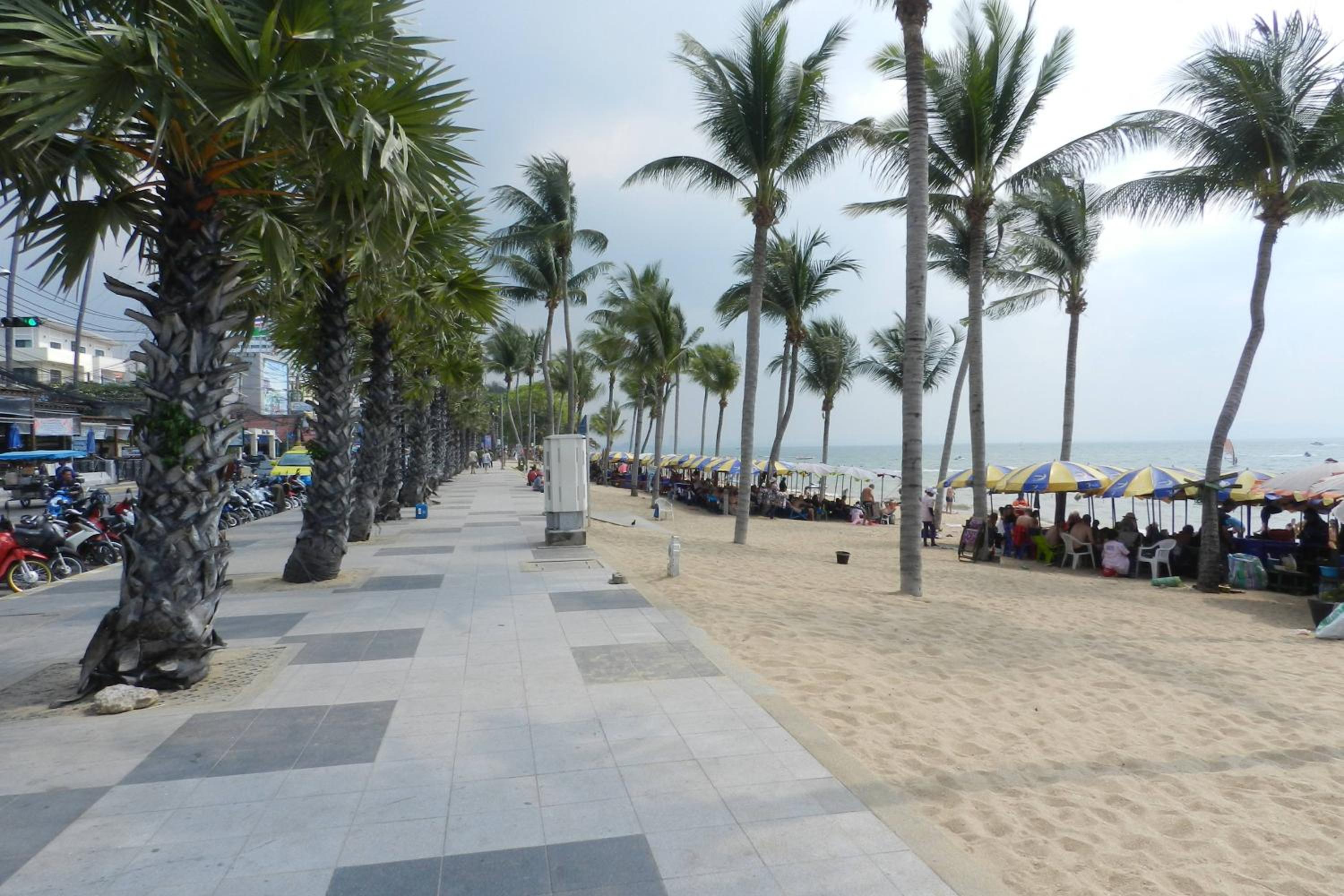 Jomtien PLAZA Condotel