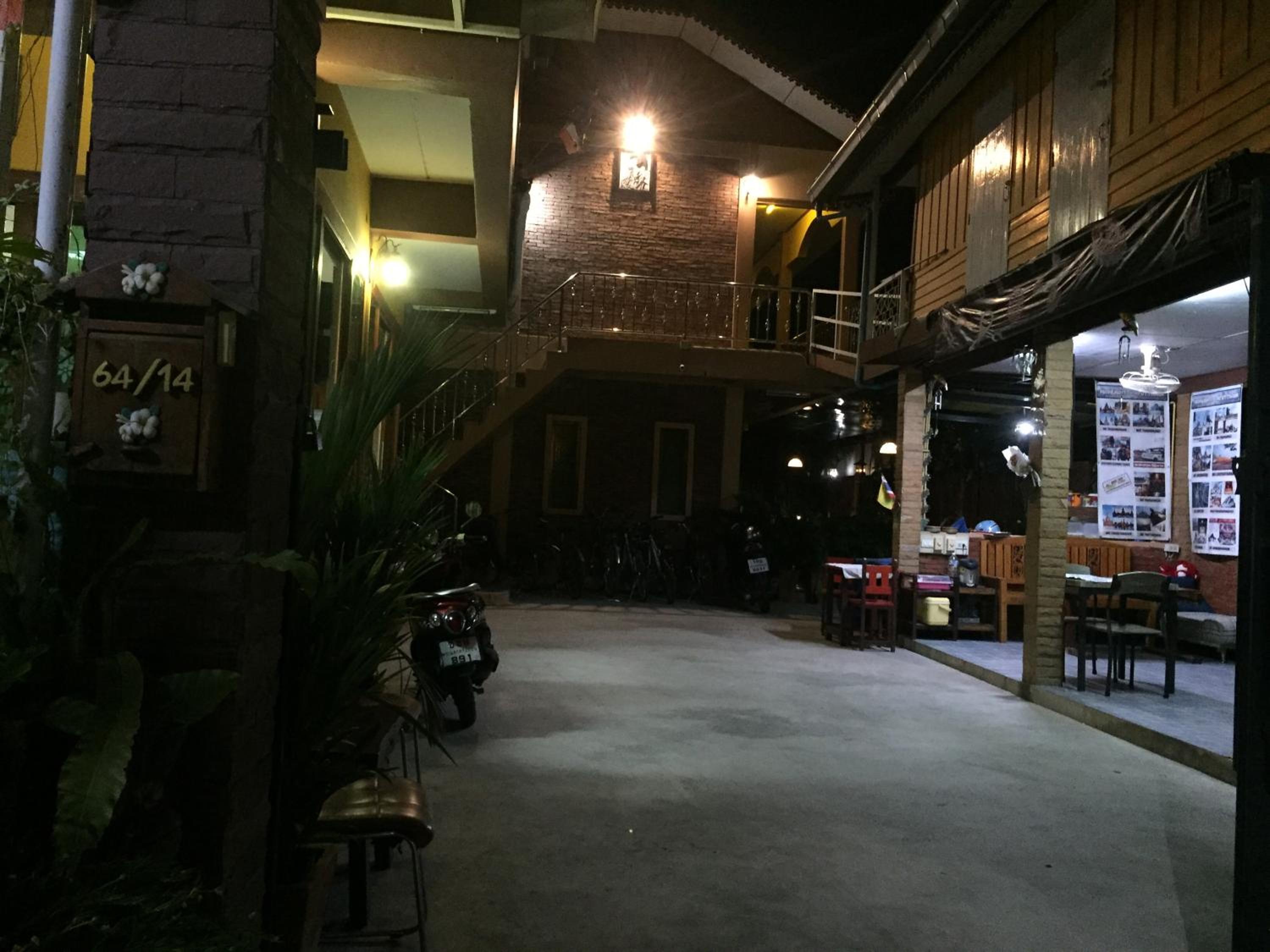 Photo 13