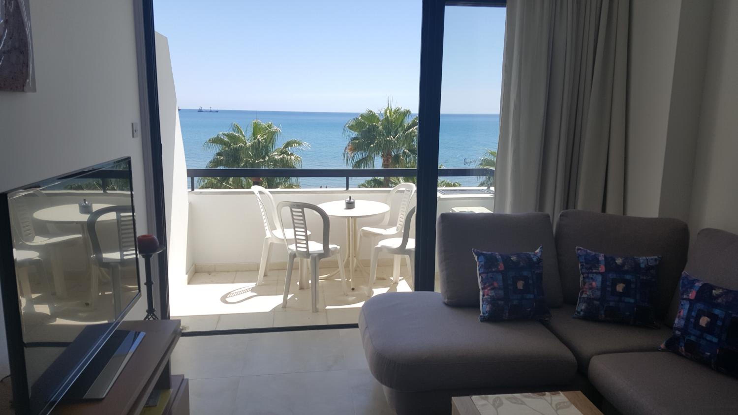 Sunorama Beach Apartment view 4
