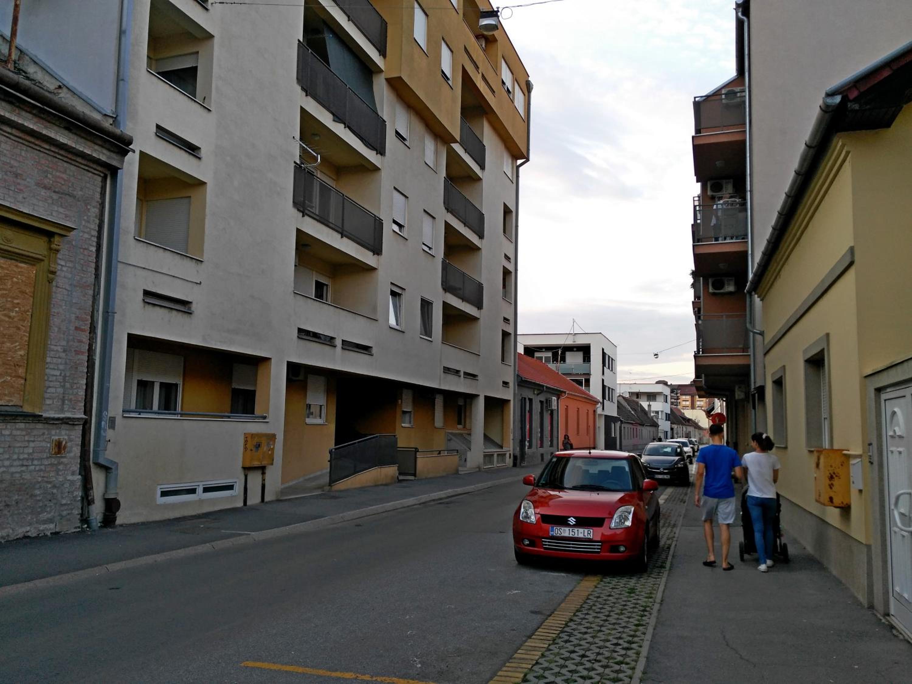 Photo 9