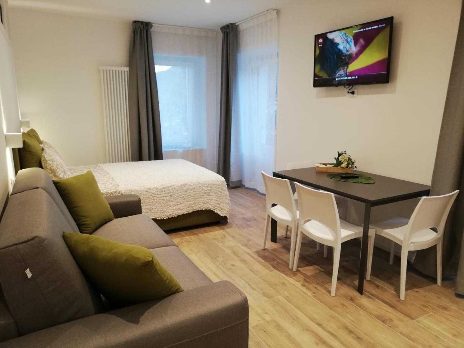 River Inn Arco en Arco — hotel room