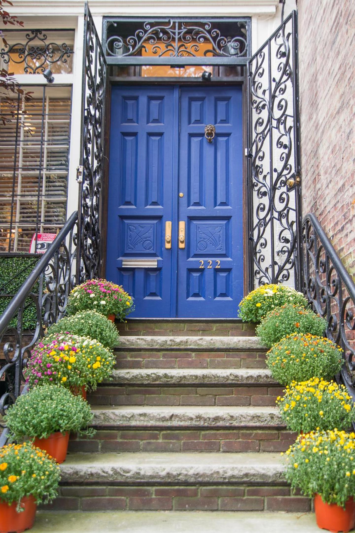 TOWNHOUSE 222