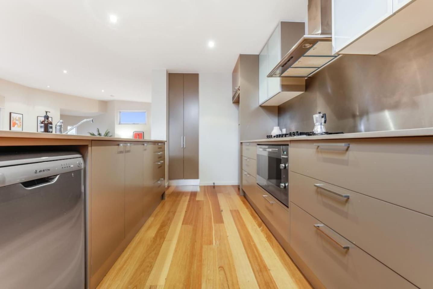 Seascape - The Ultimate Inverloch Retreat