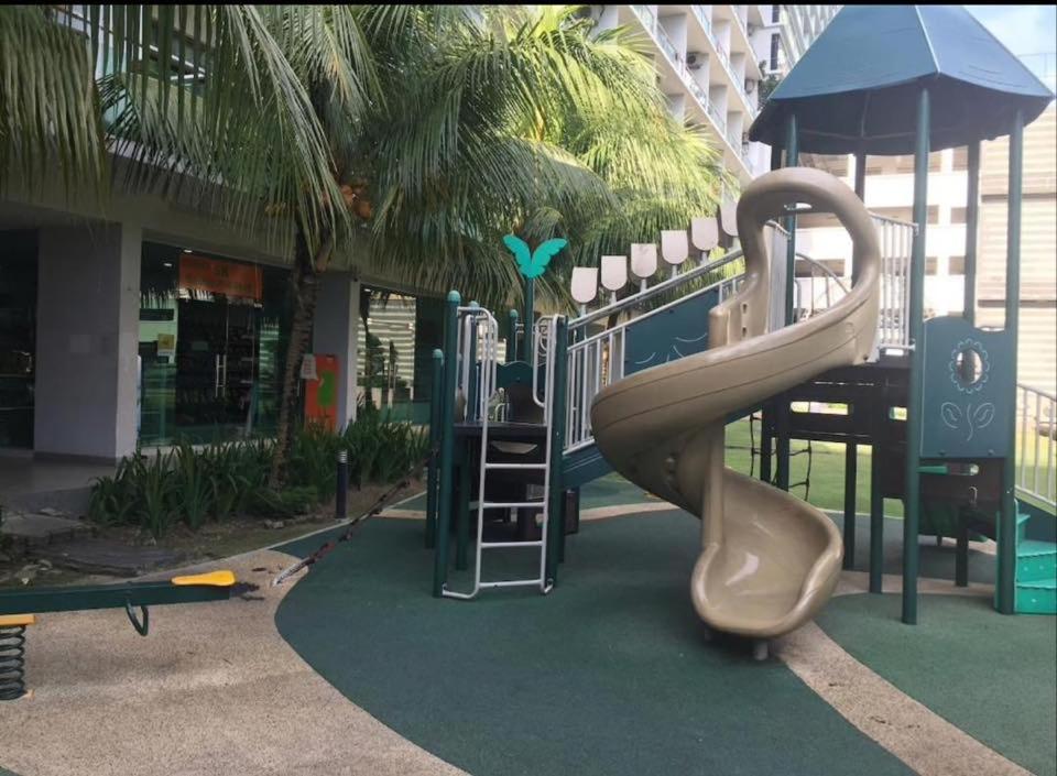 PALAZIO CONDO (MOUNT AUSTIN)