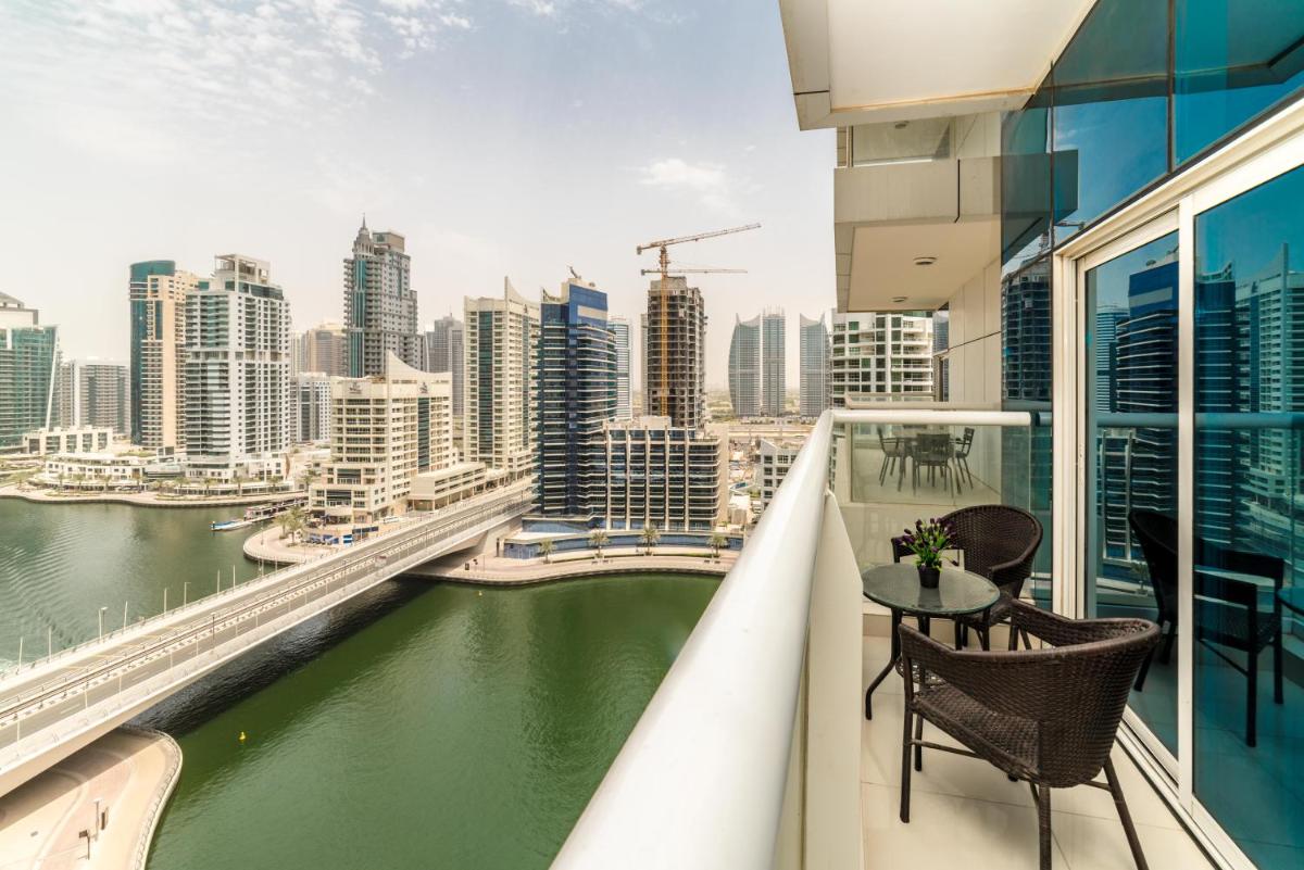 Golden Stay Vacation Homes continental tower marina