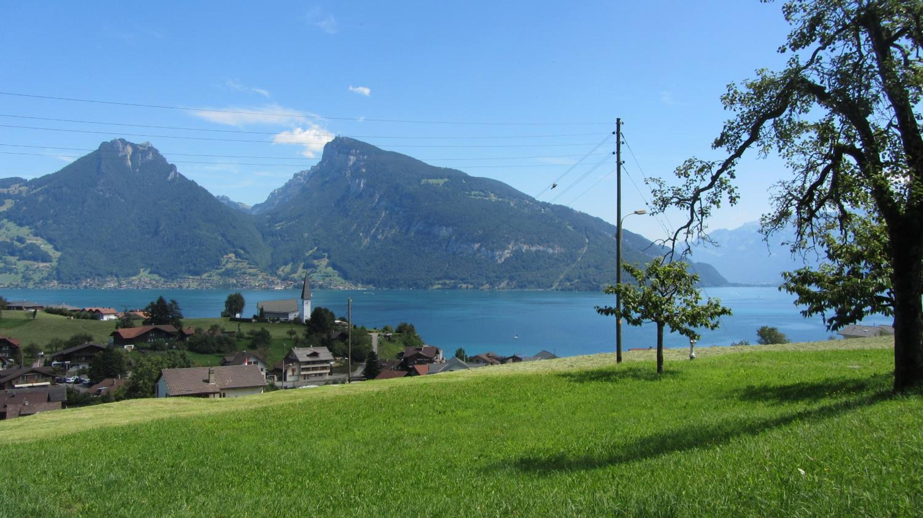 Bahnhöfli Faulensee view 5
