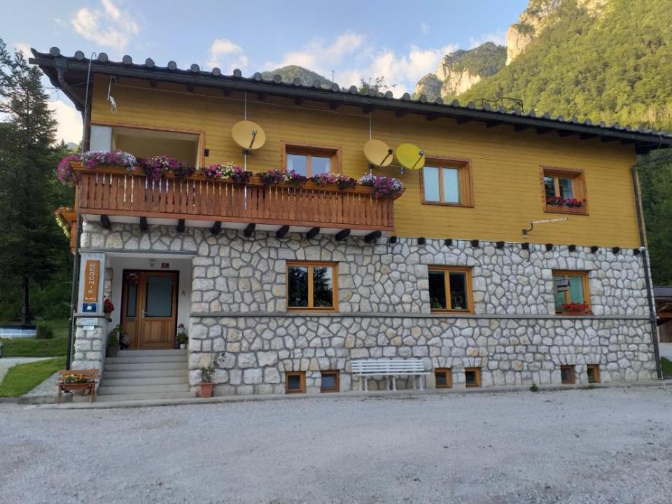 House Berdnik view 3