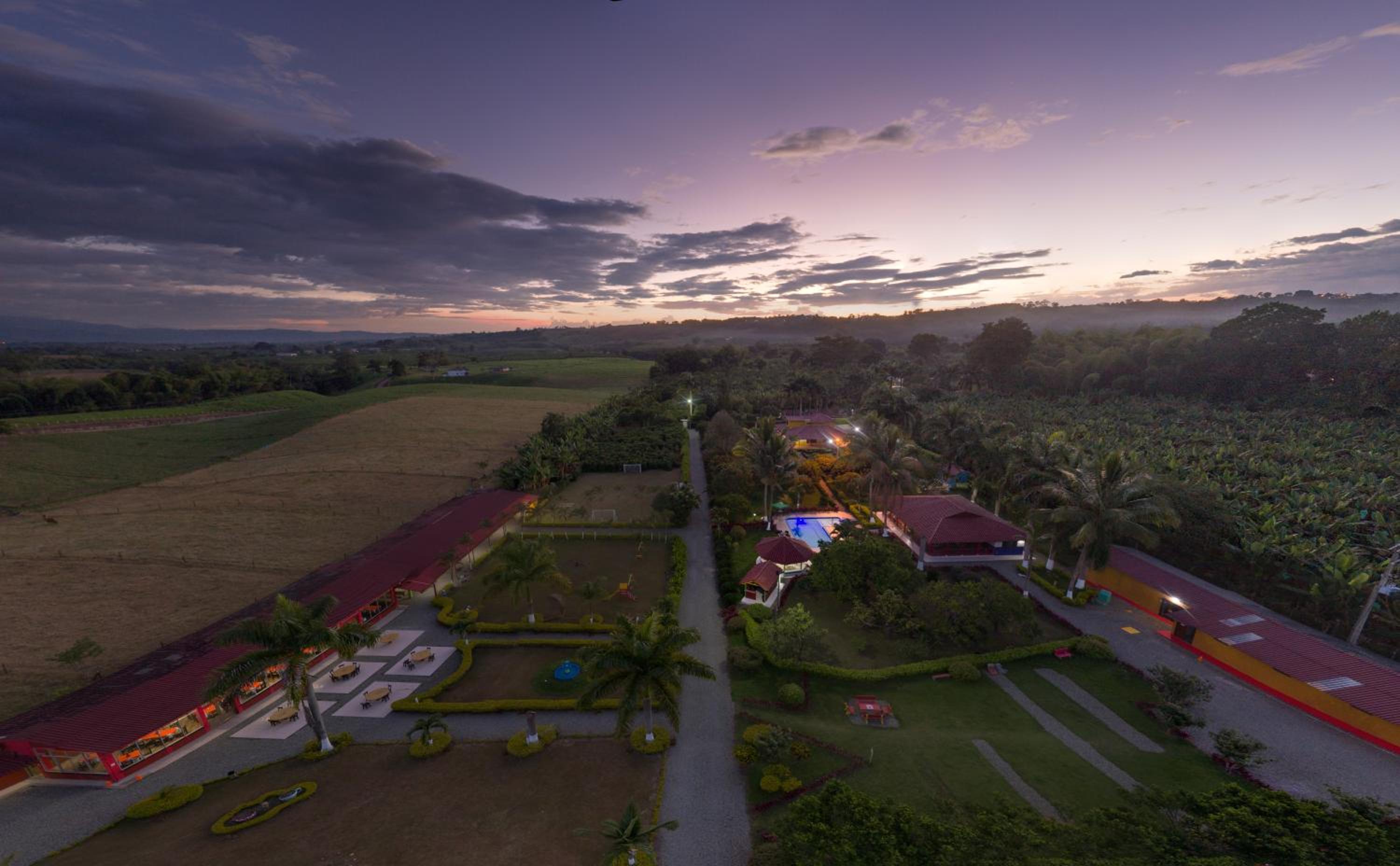 Hotel Campestre Los Tucanes