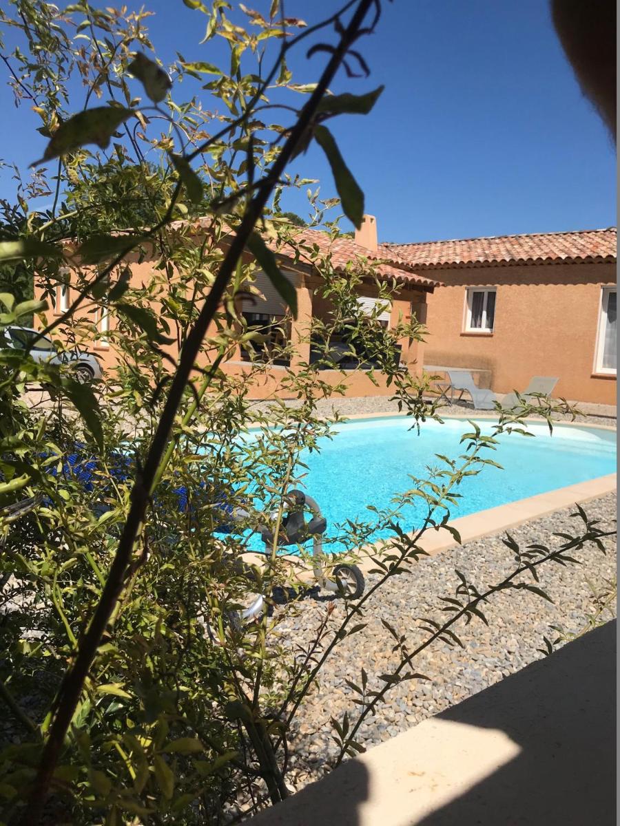 Chambres d'hôtes, B&B climatisées LA BORRELLIENNE view 3