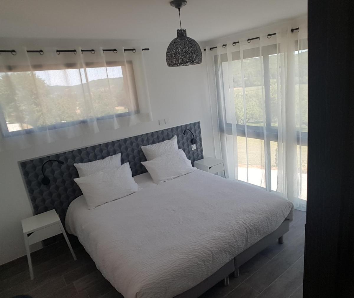 Gites Veyrieres - Property Image 16