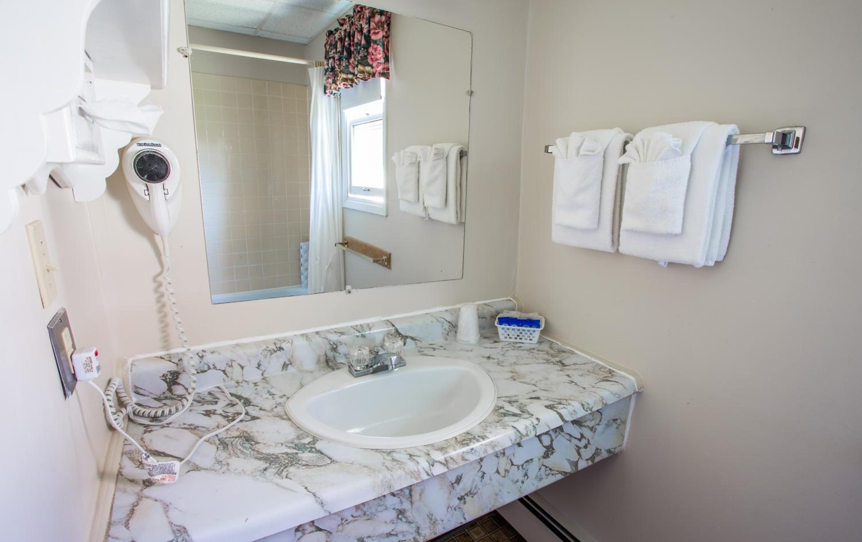 Summerside Vacations - Canadas Best Value Inn  Suites Summerside - Property Image 2