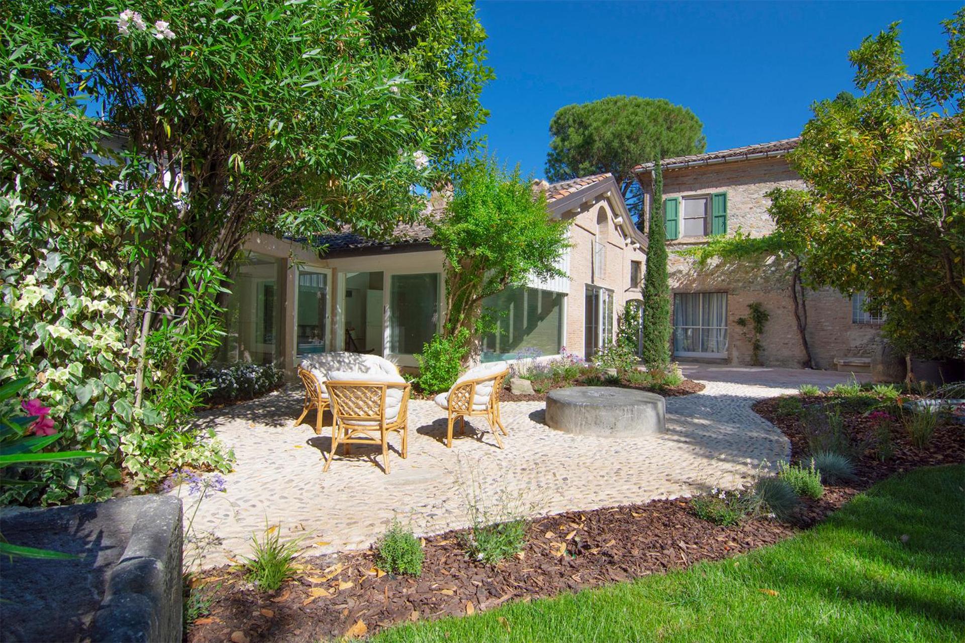 DelleFarfalle Boutique B&B view 2