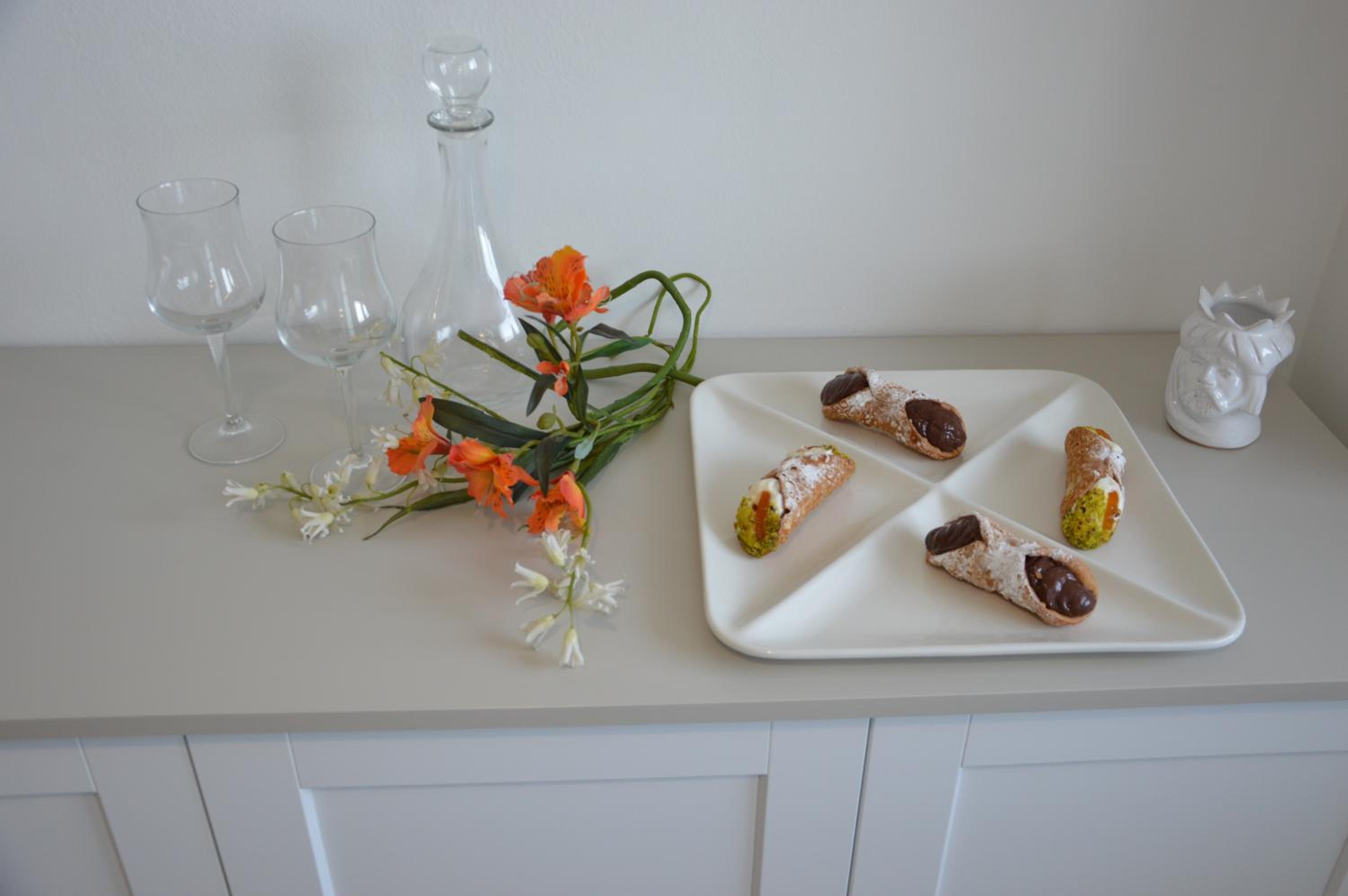 Hotel ZI DIMA APARTMENTS - Image 1