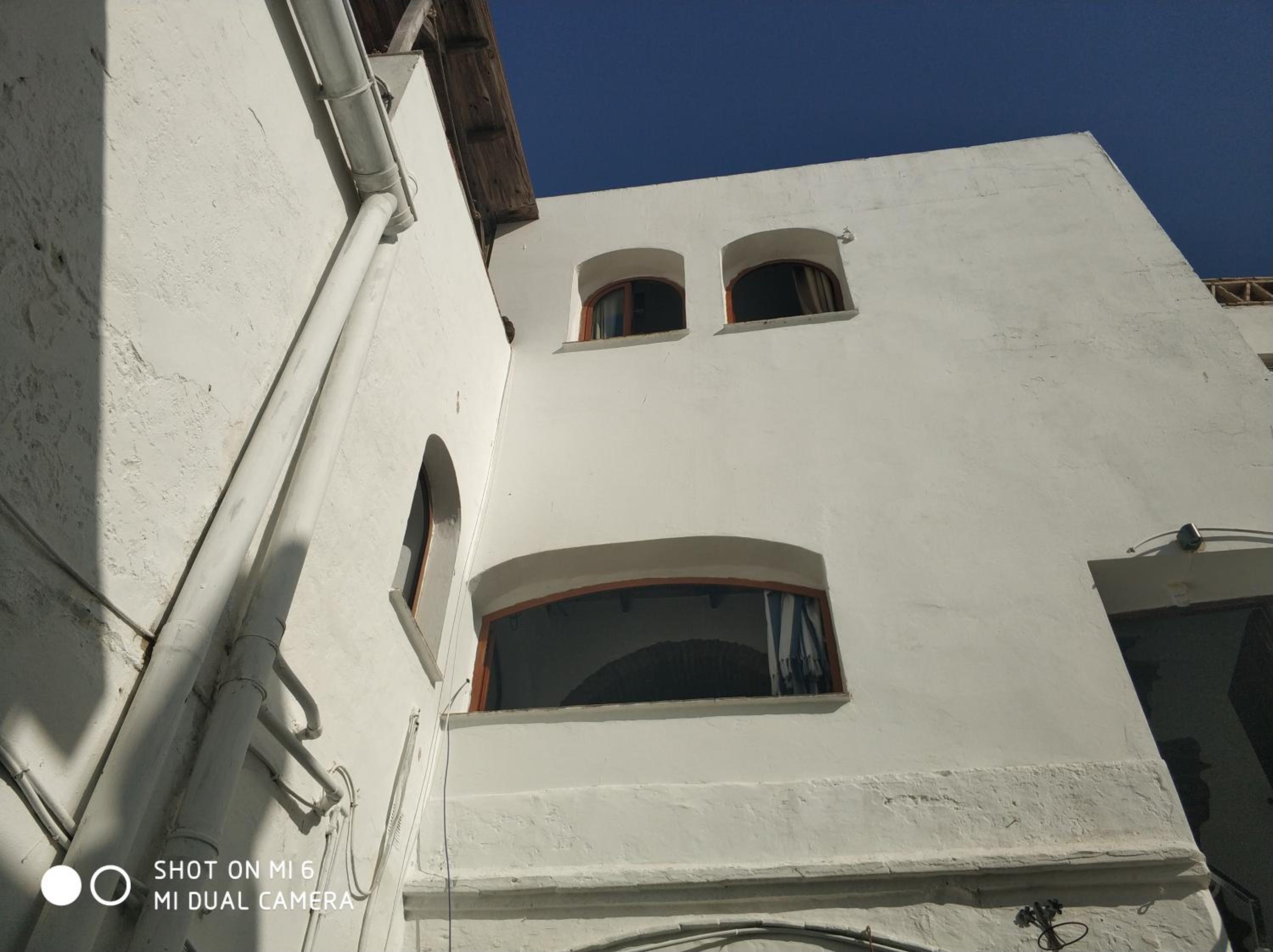 Photo 32