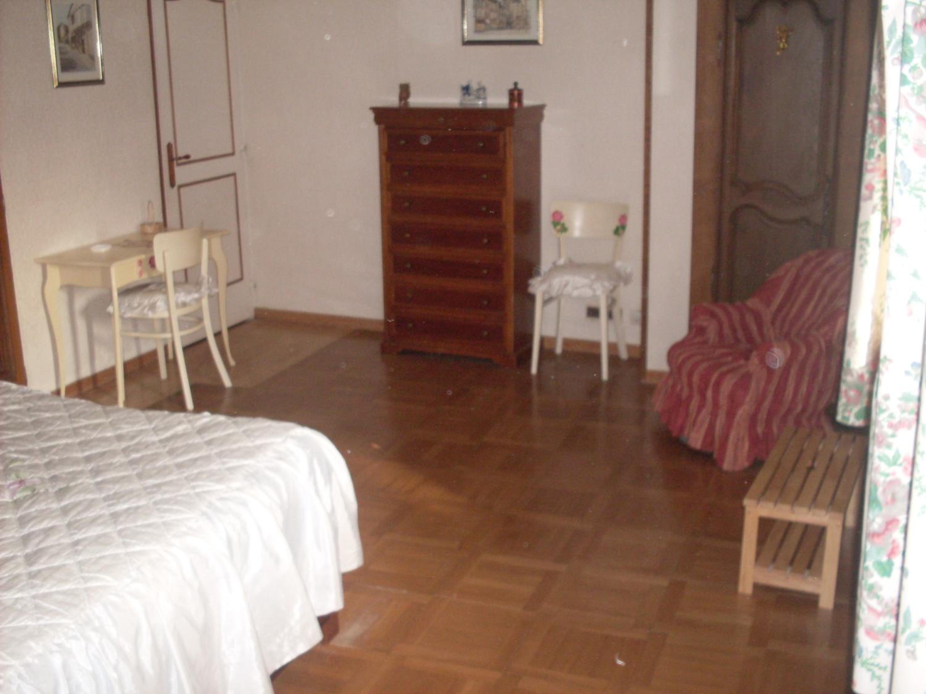 Photo 34
