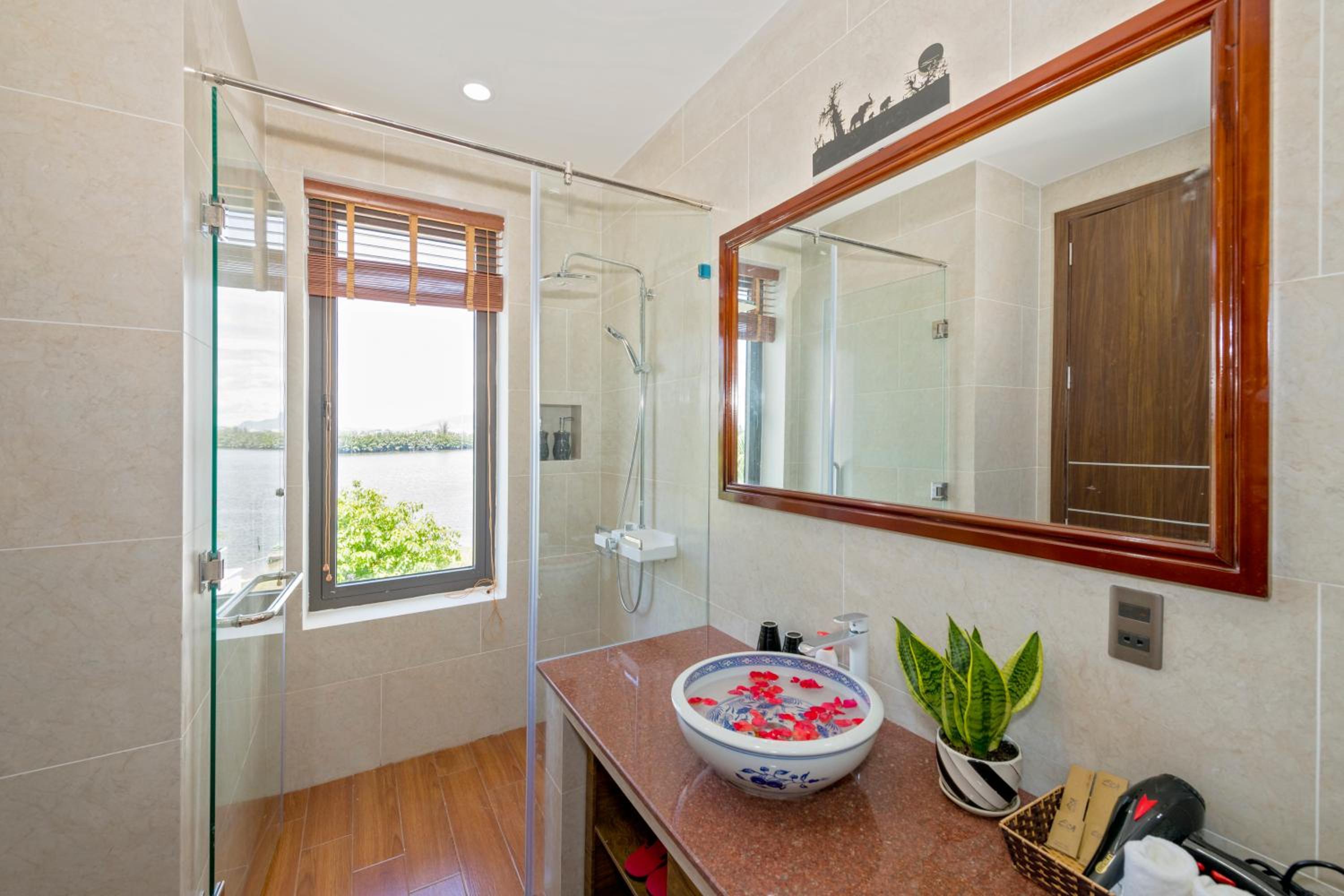 Phuc Hung Riverside Villa Hoi An