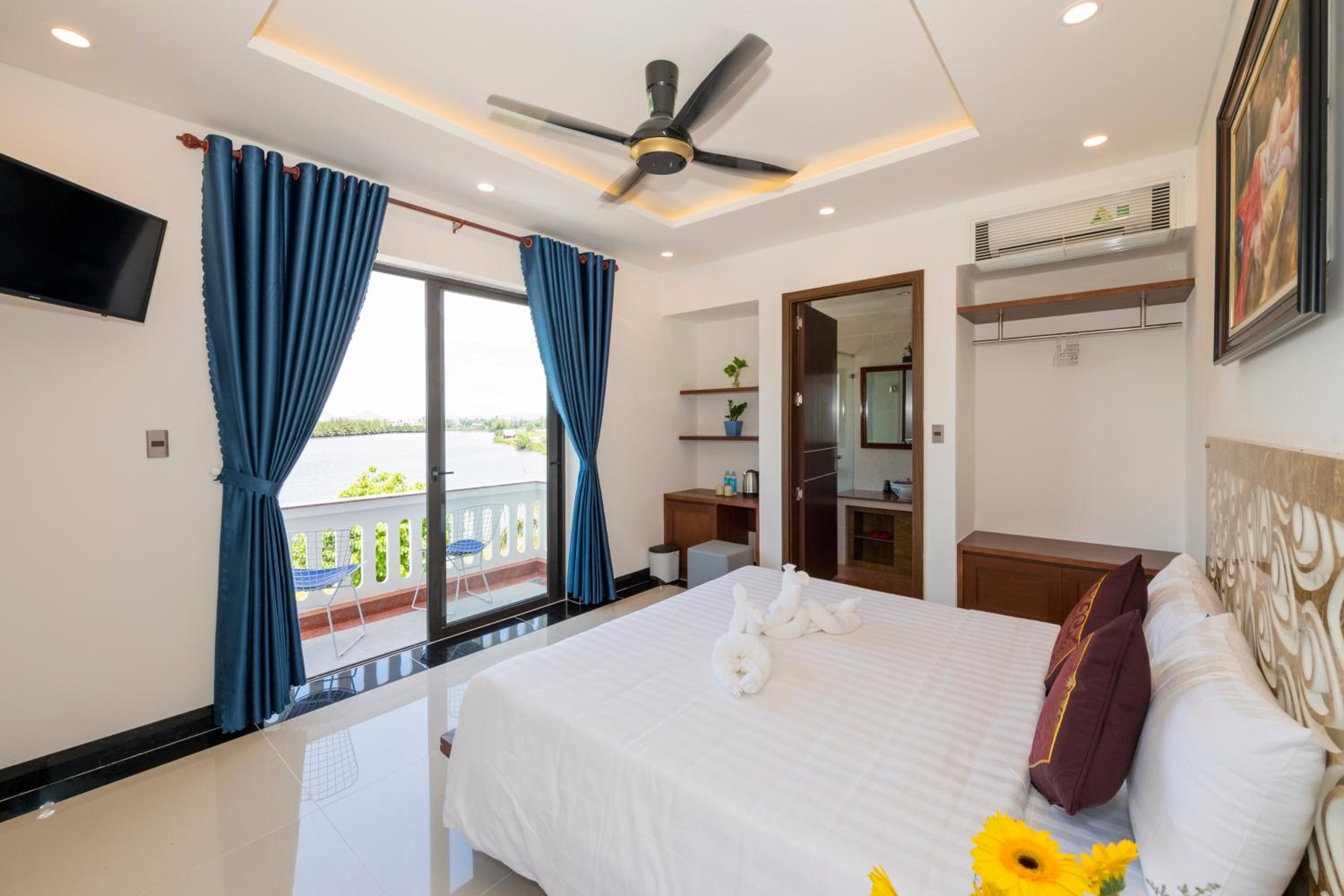 Phuc Hung Riverside Villa Hoi An