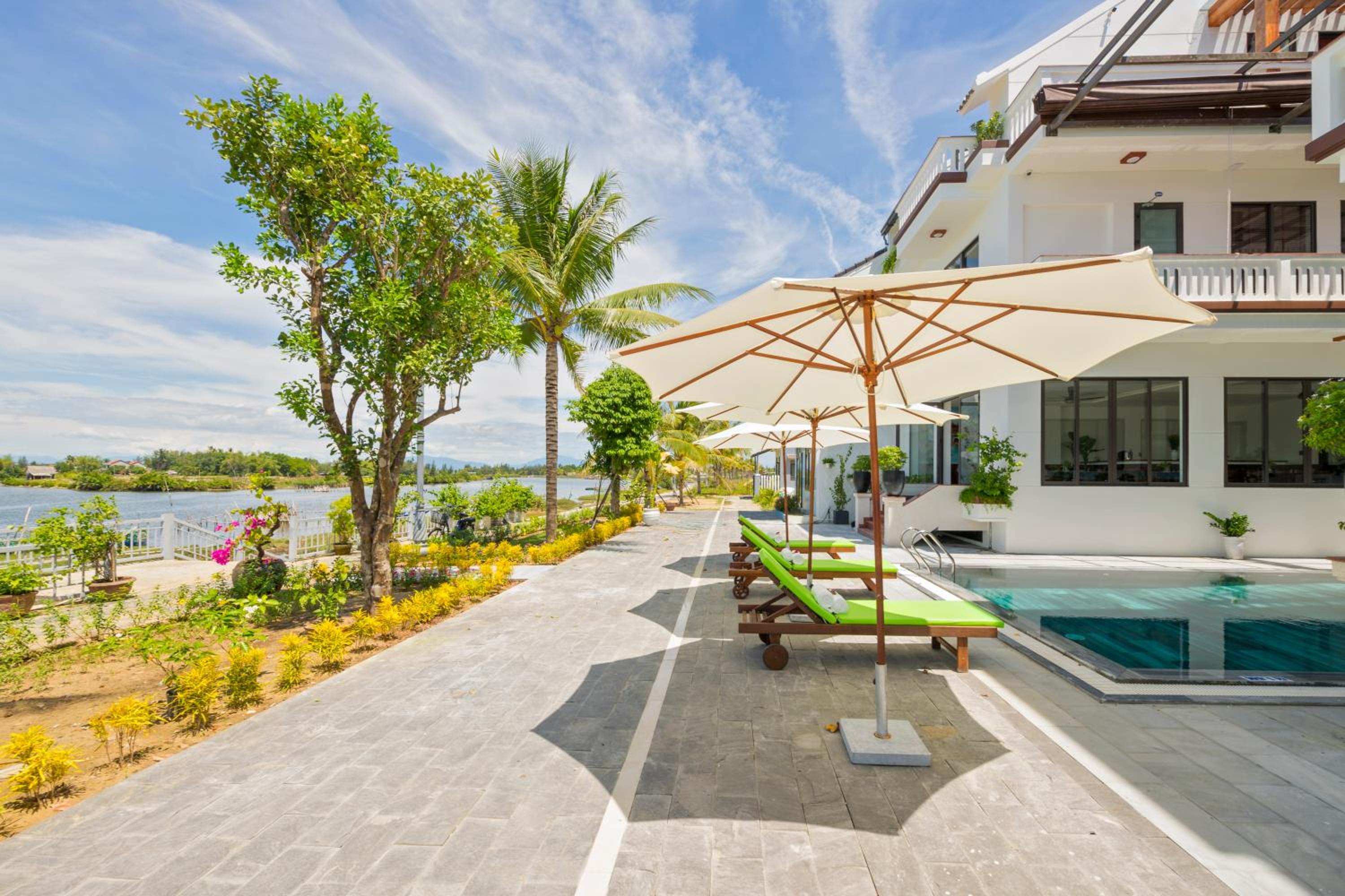 Phuc Hung Riverside Villa Hoi An