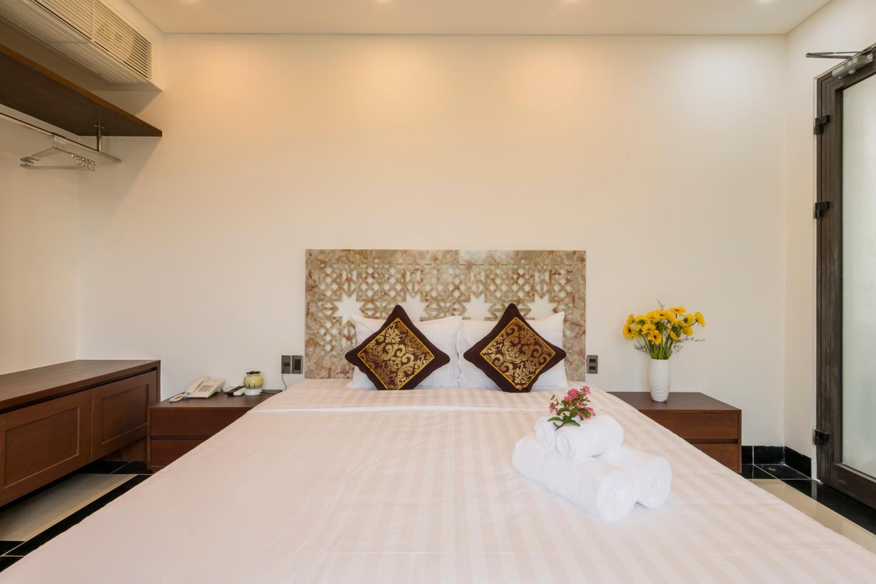 Phuc Hung Riverside Villa Hoi An